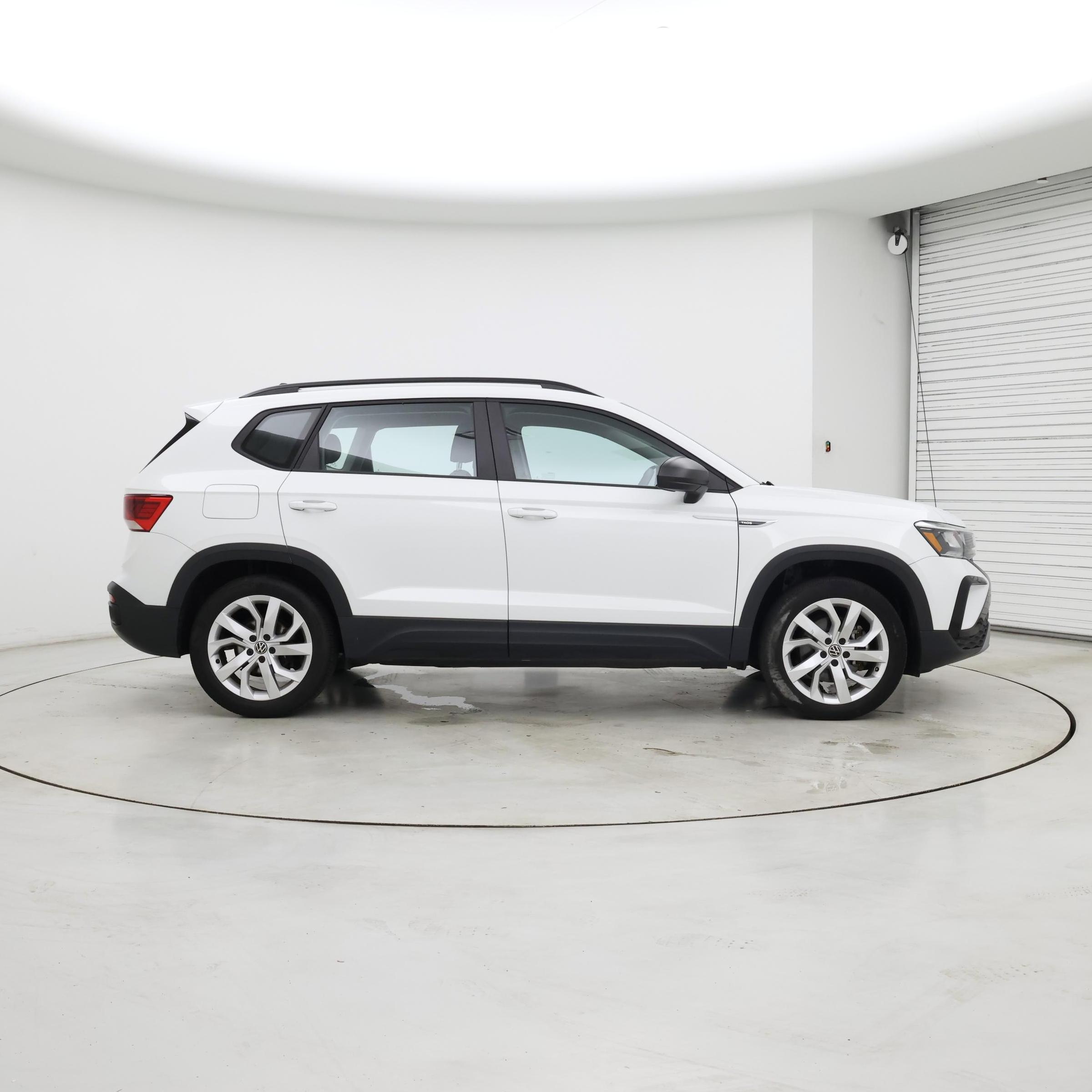 Thumbnail: 2023 Volkswagen Taos - 7