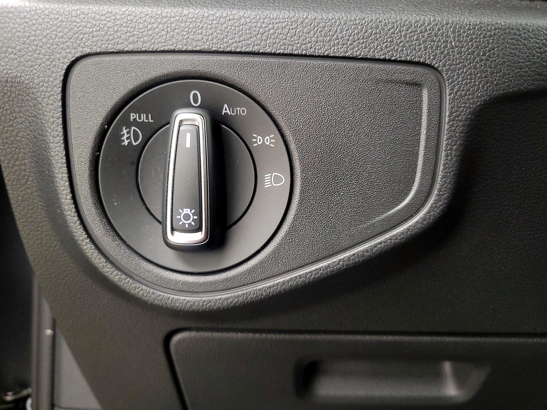 Thumbnail: 2020 Volkswagen Atlas - 13