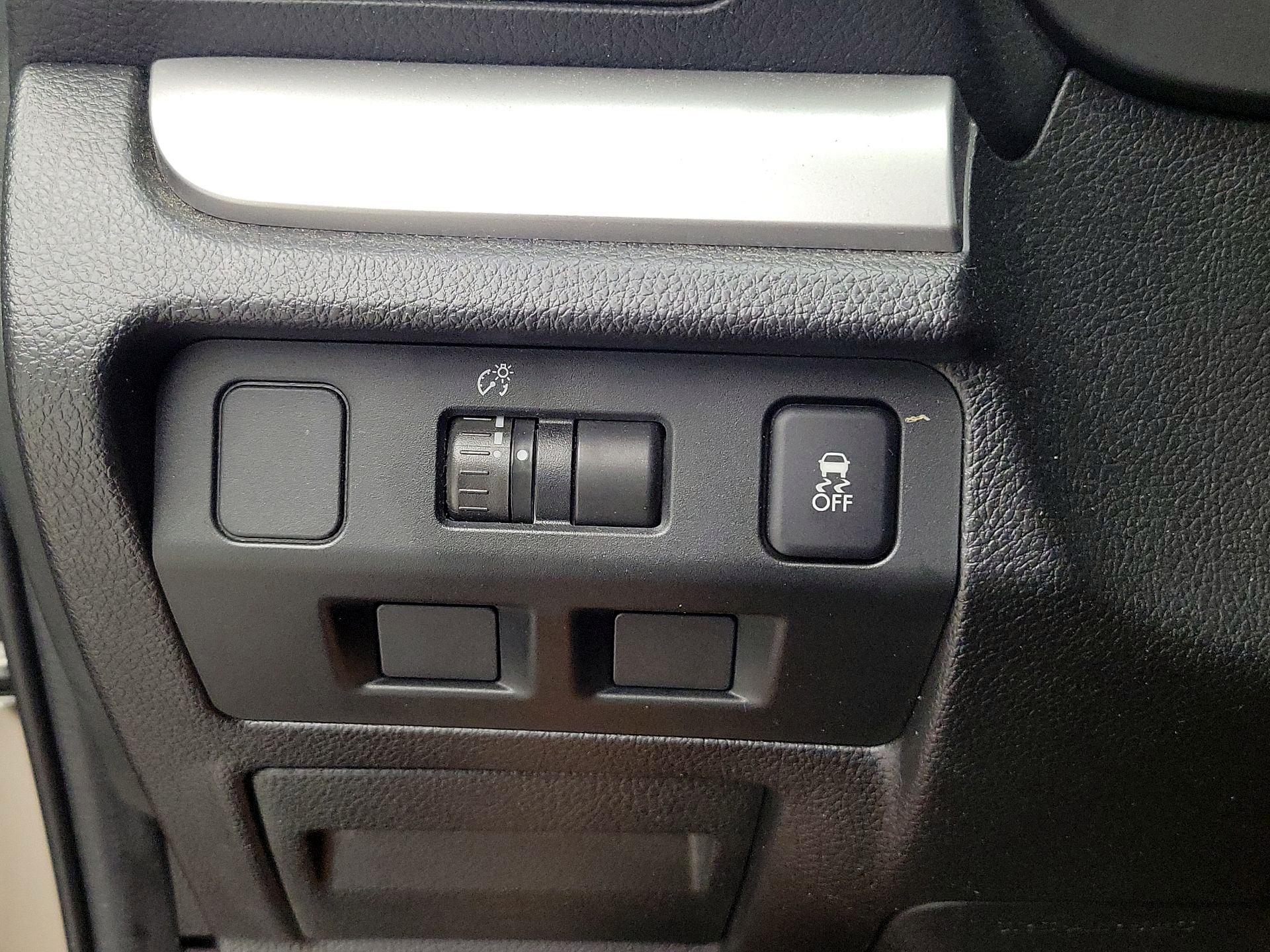 Thumbnail: 2014 Subaru Forester - 13