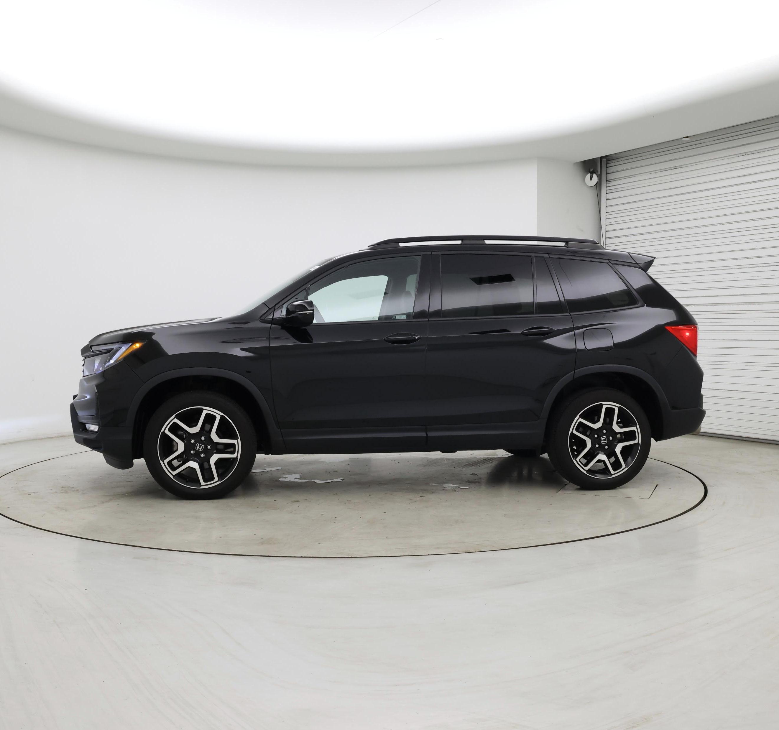 Thumbnail: 2023 Honda Passport - 3