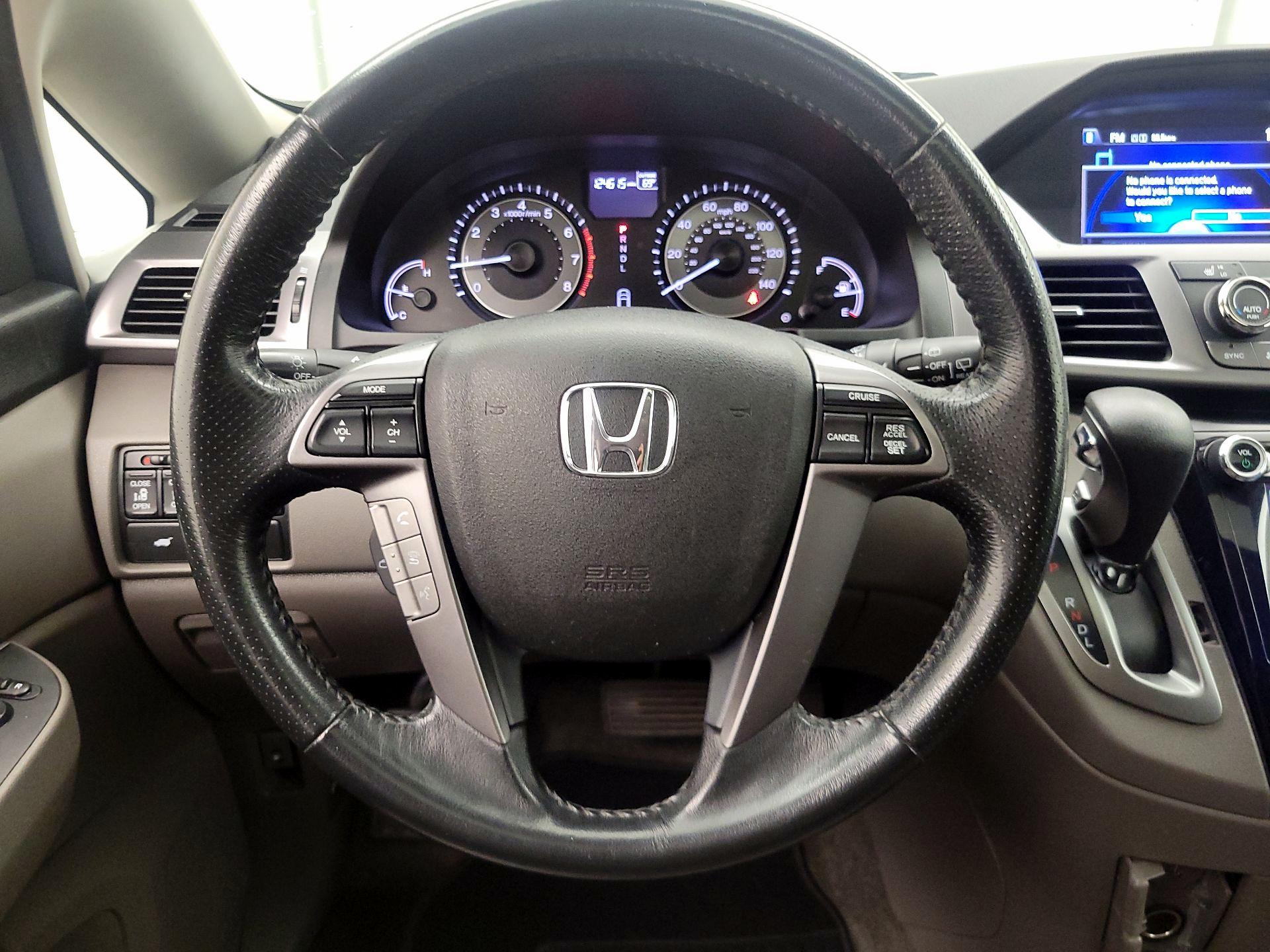 Thumbnail: 2014 Honda Odyssey - 10