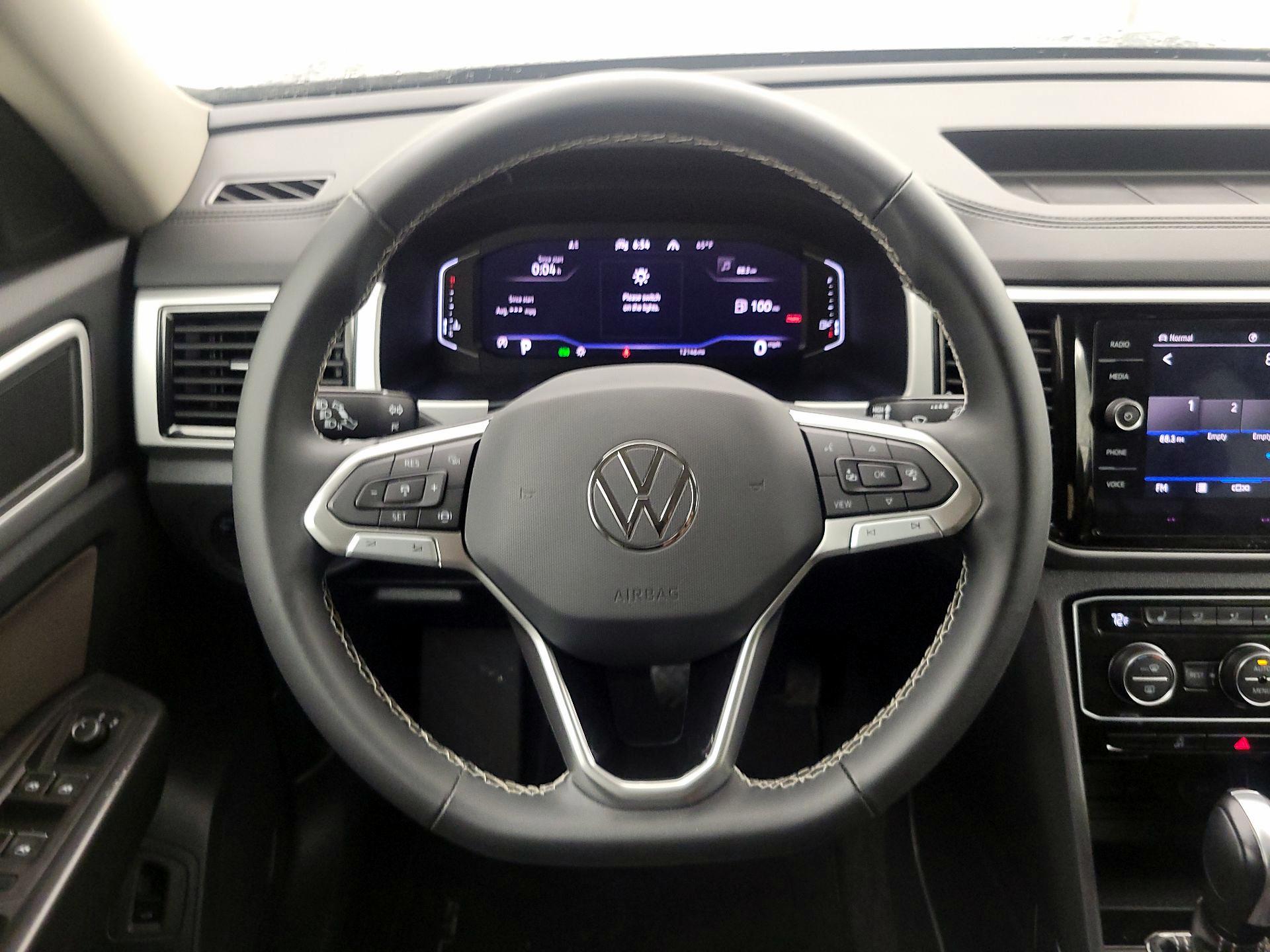 Thumbnail: 2023 Volkswagen Atlas - 10