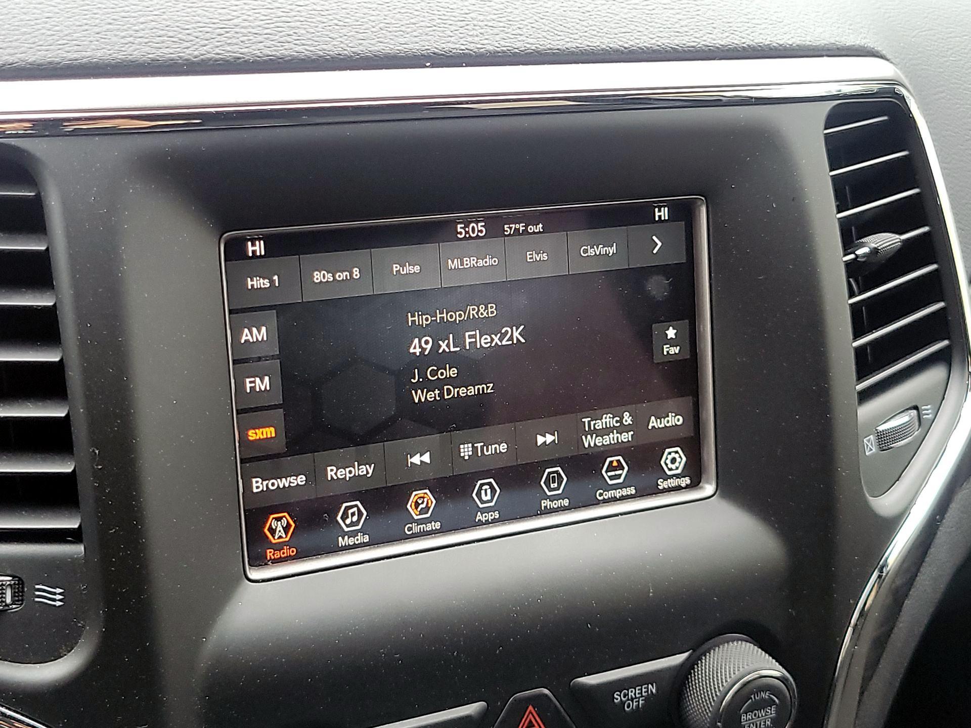 Thumbnail: 2020 Jeep Grand Cherokee - 15