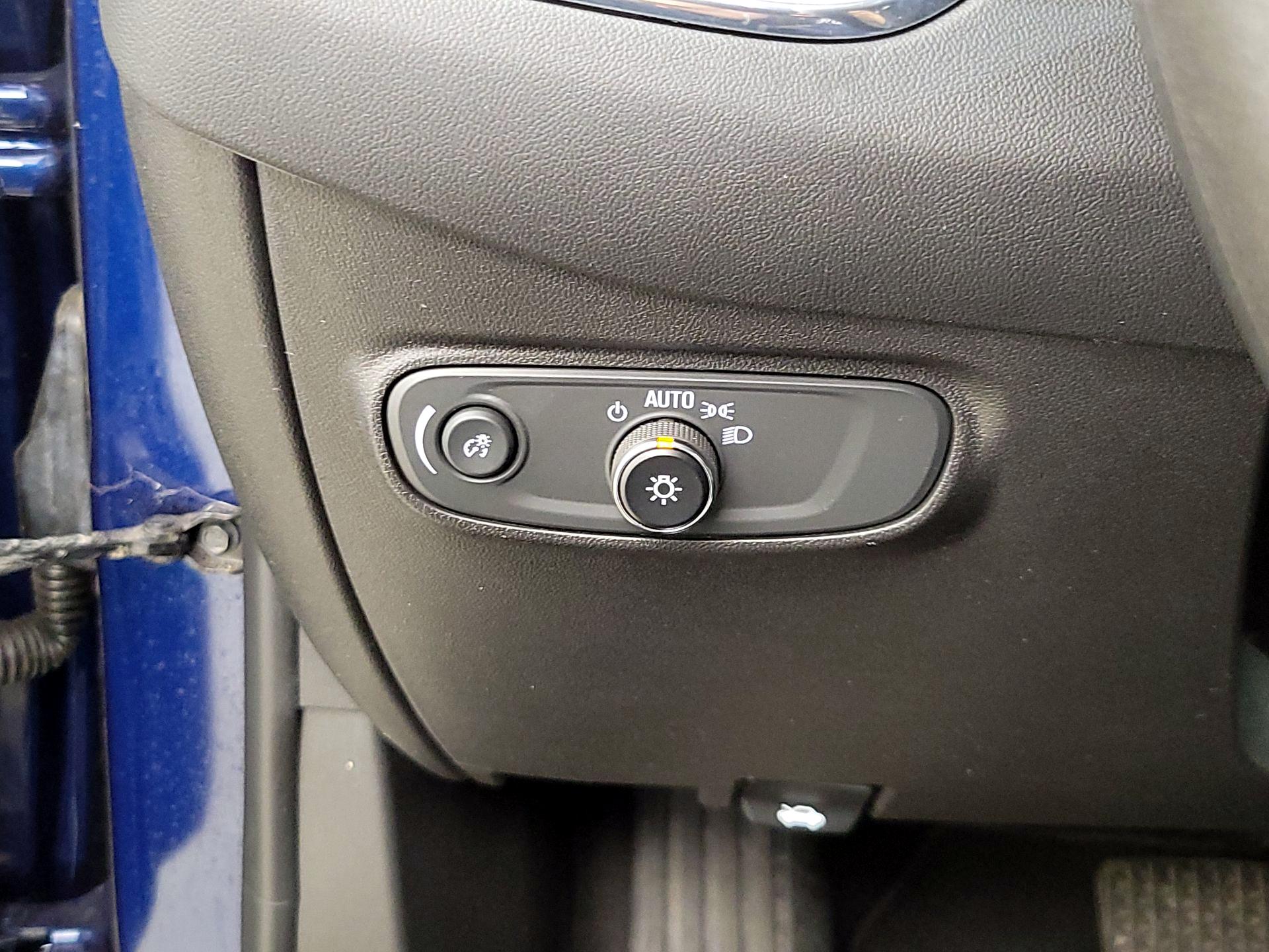 Thumbnail: 2023 Chevrolet Equinox - 13