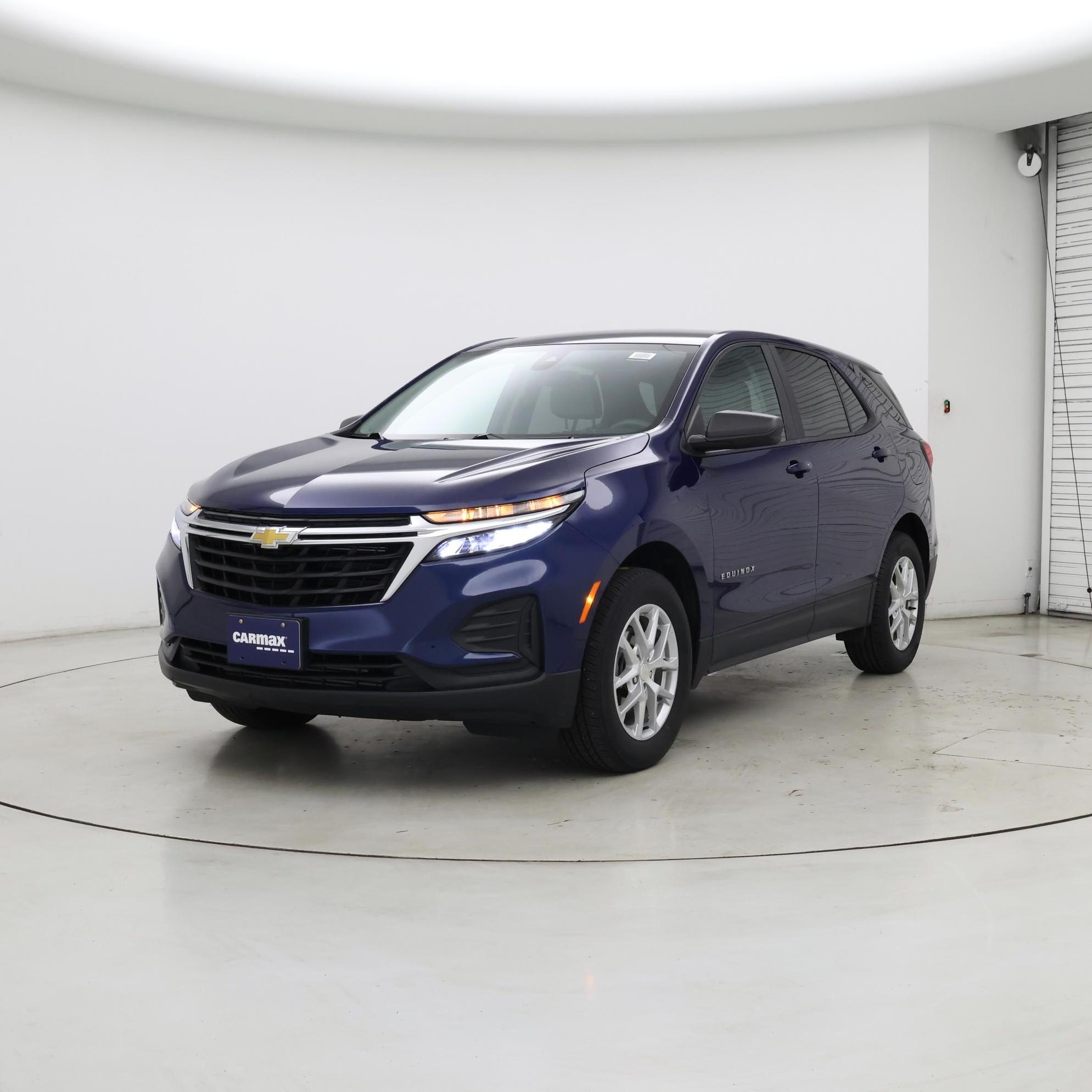 Thumbnail: 2023 Chevrolet Equinox - 4