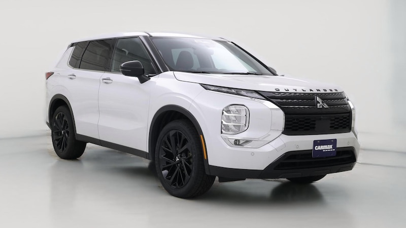 2023 Mitsubishi Outlander Black Edition Hero Image