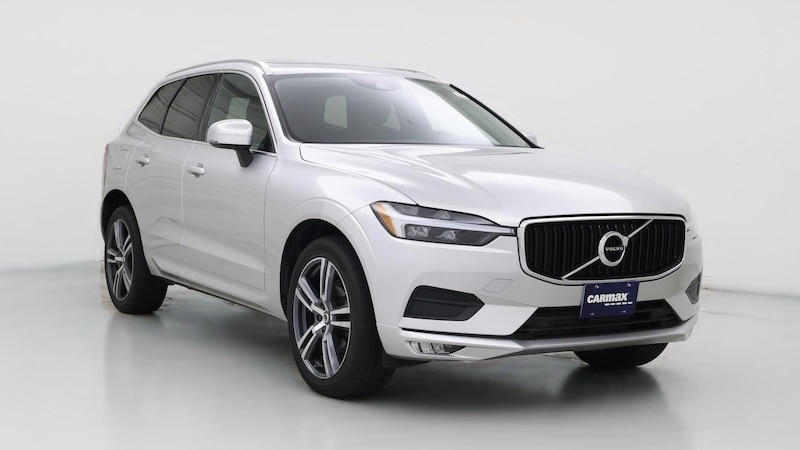 2021 Volvo XC60 T5 Momentum Hero Image