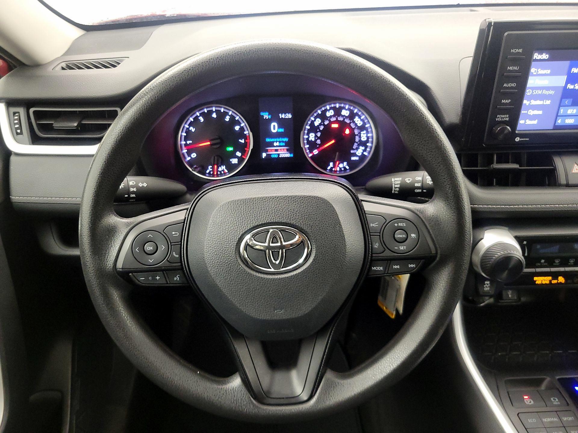 Thumbnail: 2020 Toyota RAV4 - 10