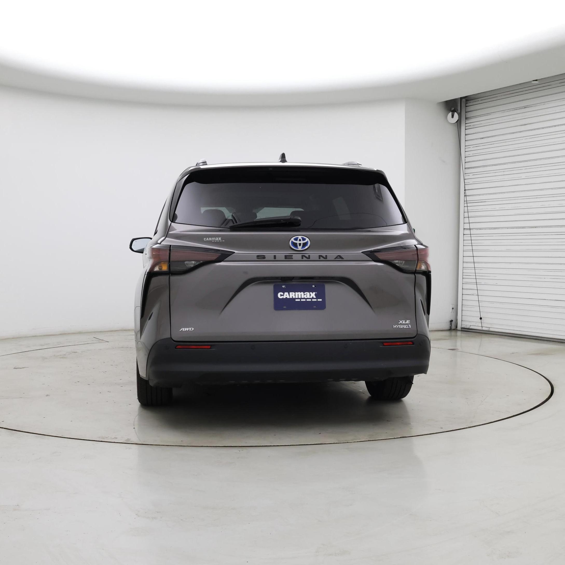 Thumbnail: 2023 Toyota Sienna - 6
