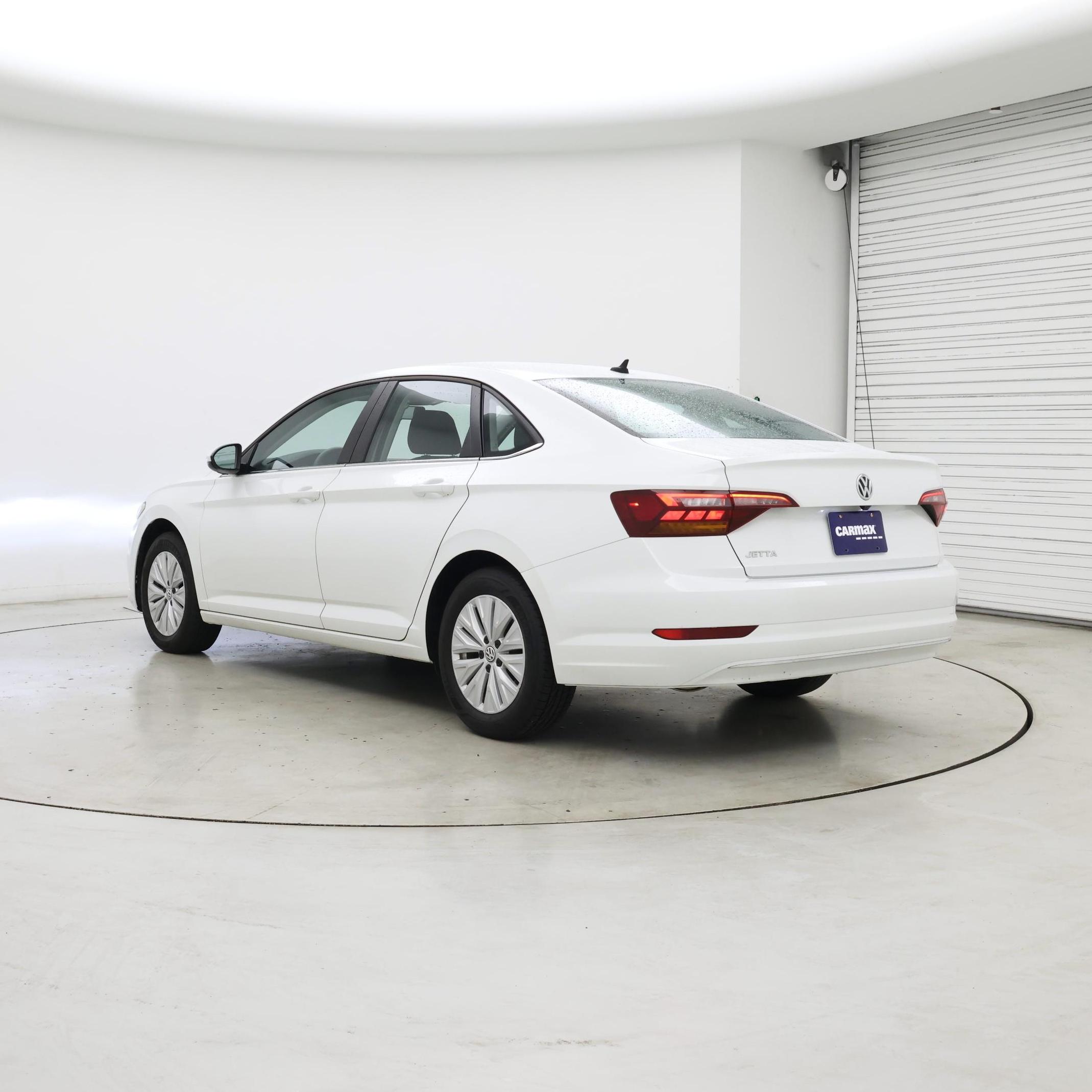 Thumbnail: 2019 Volkswagen Jetta - 2