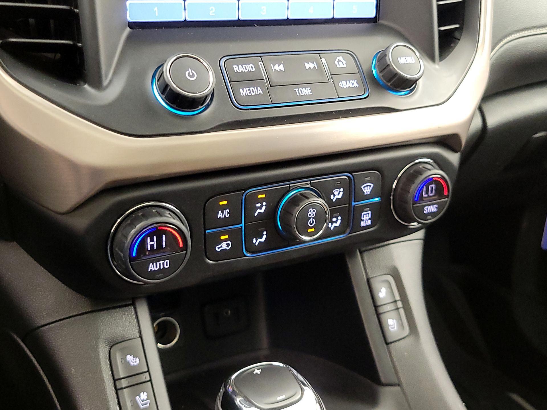 Thumbnail: 2019 GMC Acadia - 17