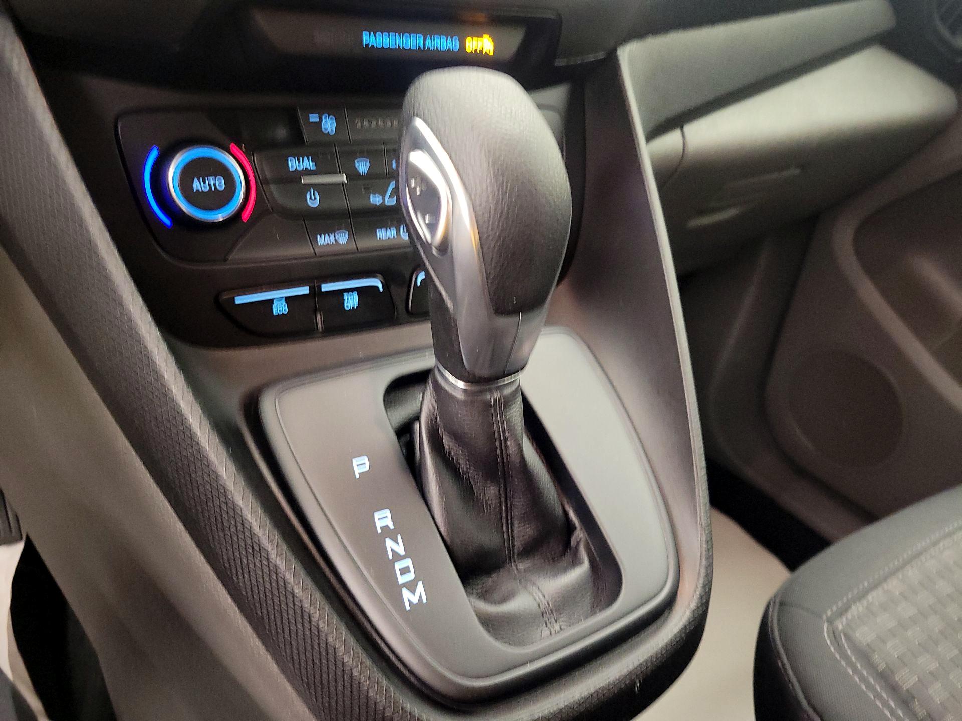 Thumbnail: 2019 Ford Transit Series - 17