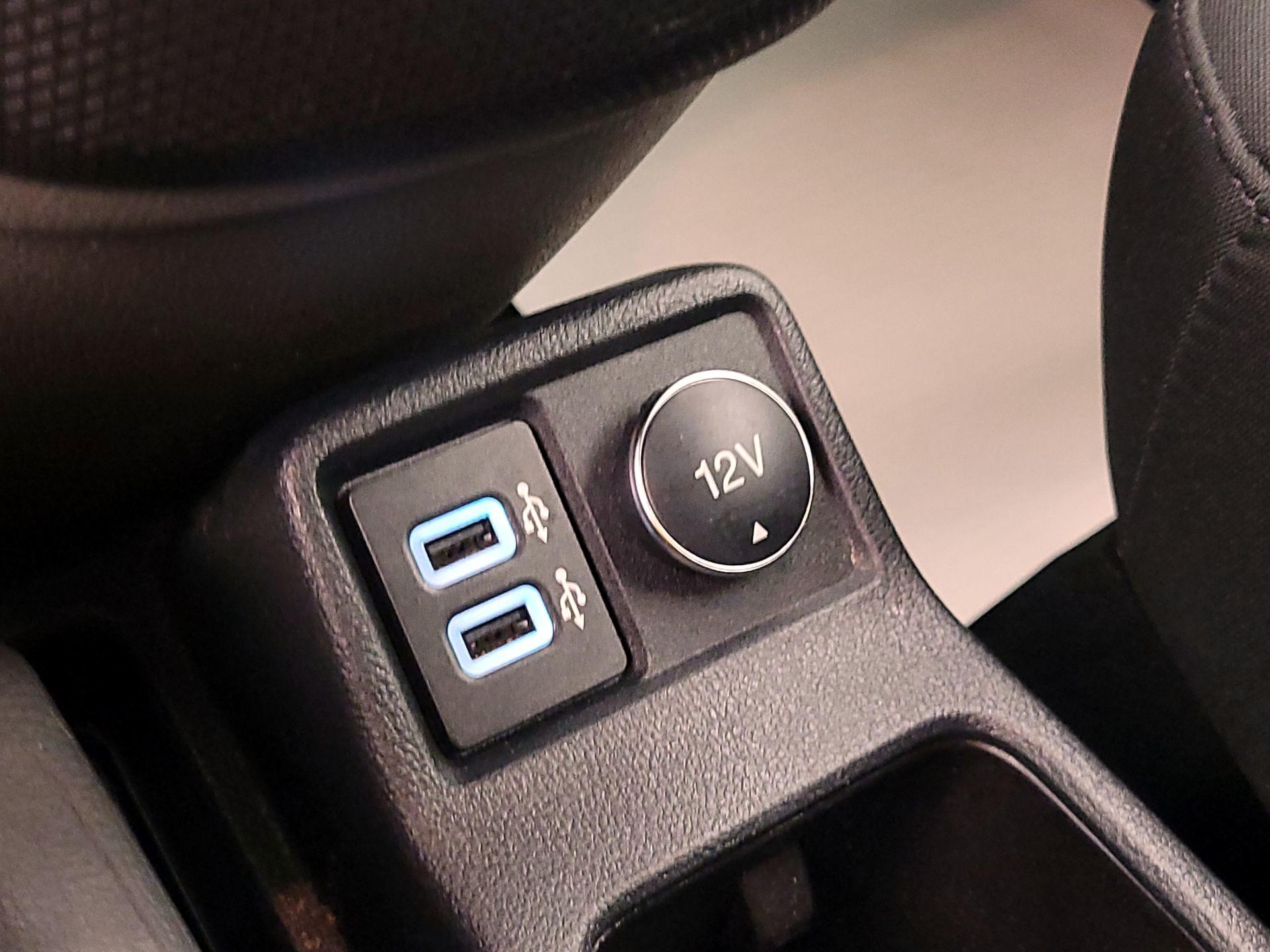 Thumbnail: 2019 Ford Transit Series - 18