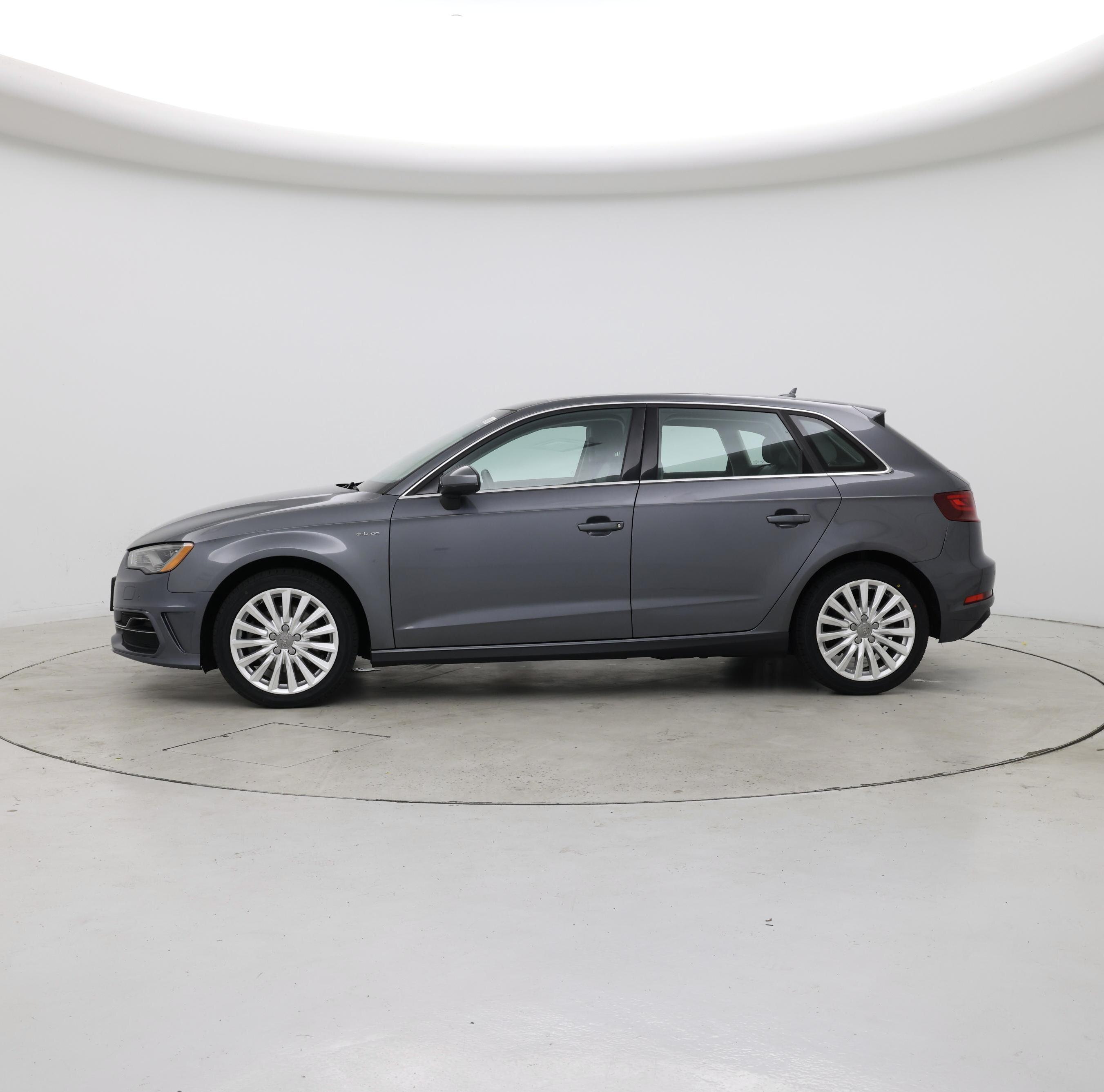 Thumbnail: 2016 Audi A3 - 3