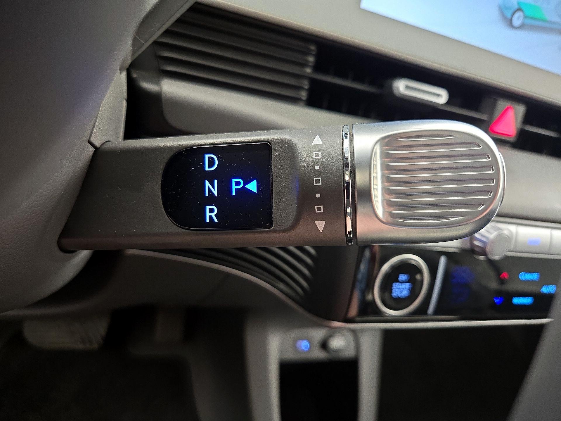 Thumbnail: 2022 Hyundai Ioniq 5 - 18