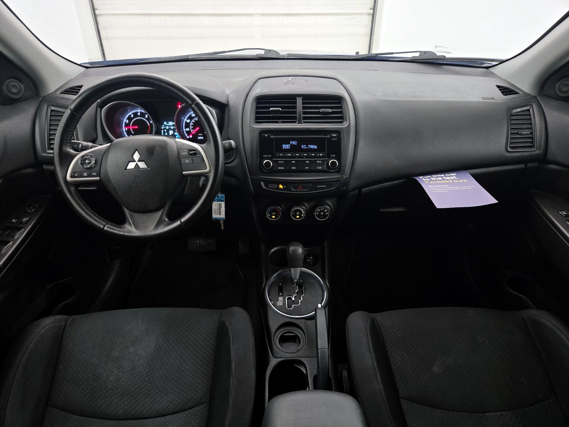 Thumbnail: 2015 Mitsubishi Outlander Sport - 9