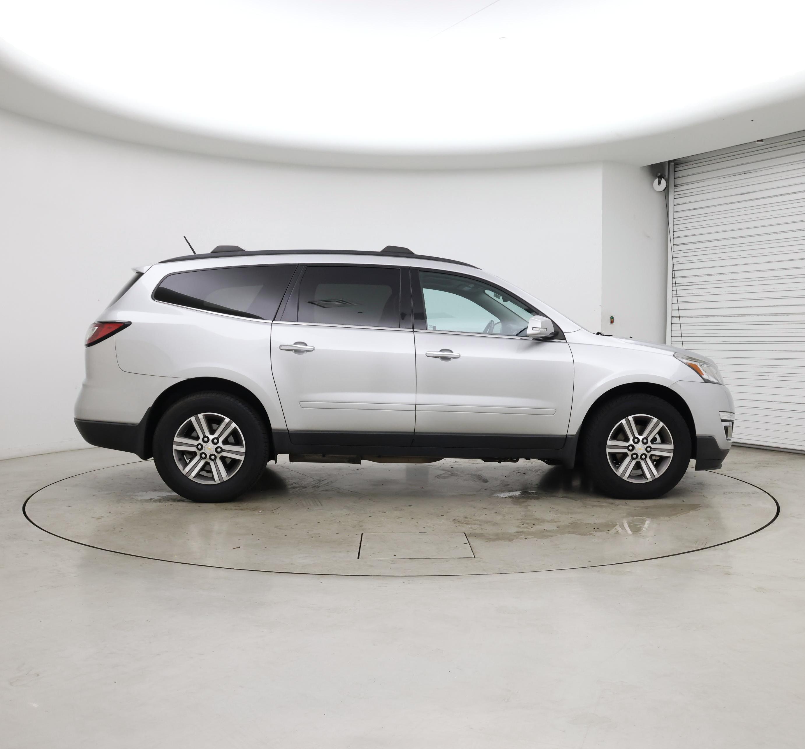 Thumbnail: 2017 Chevrolet Traverse - 7