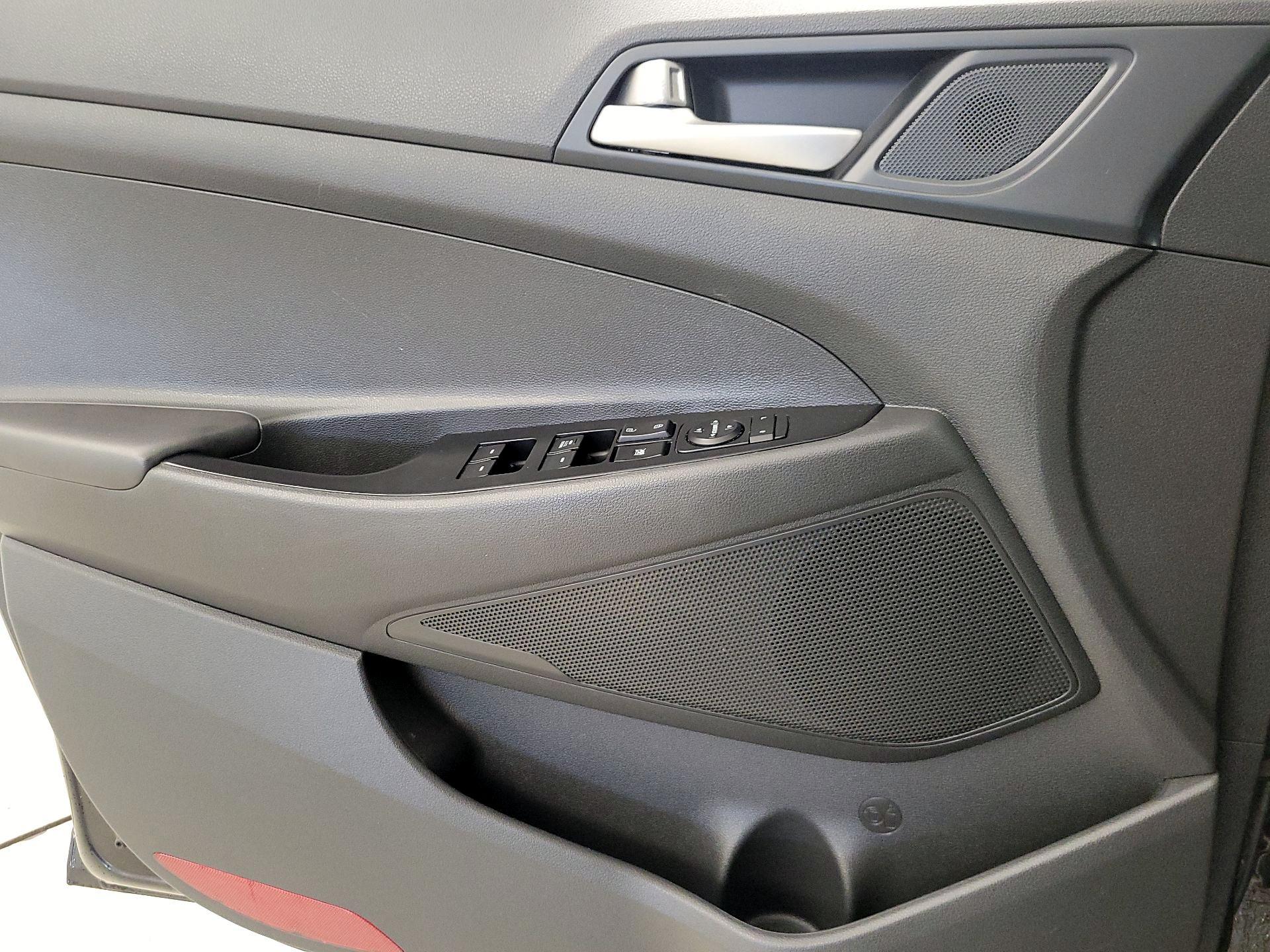 Thumbnail: 2021 Hyundai Tucson - 12
