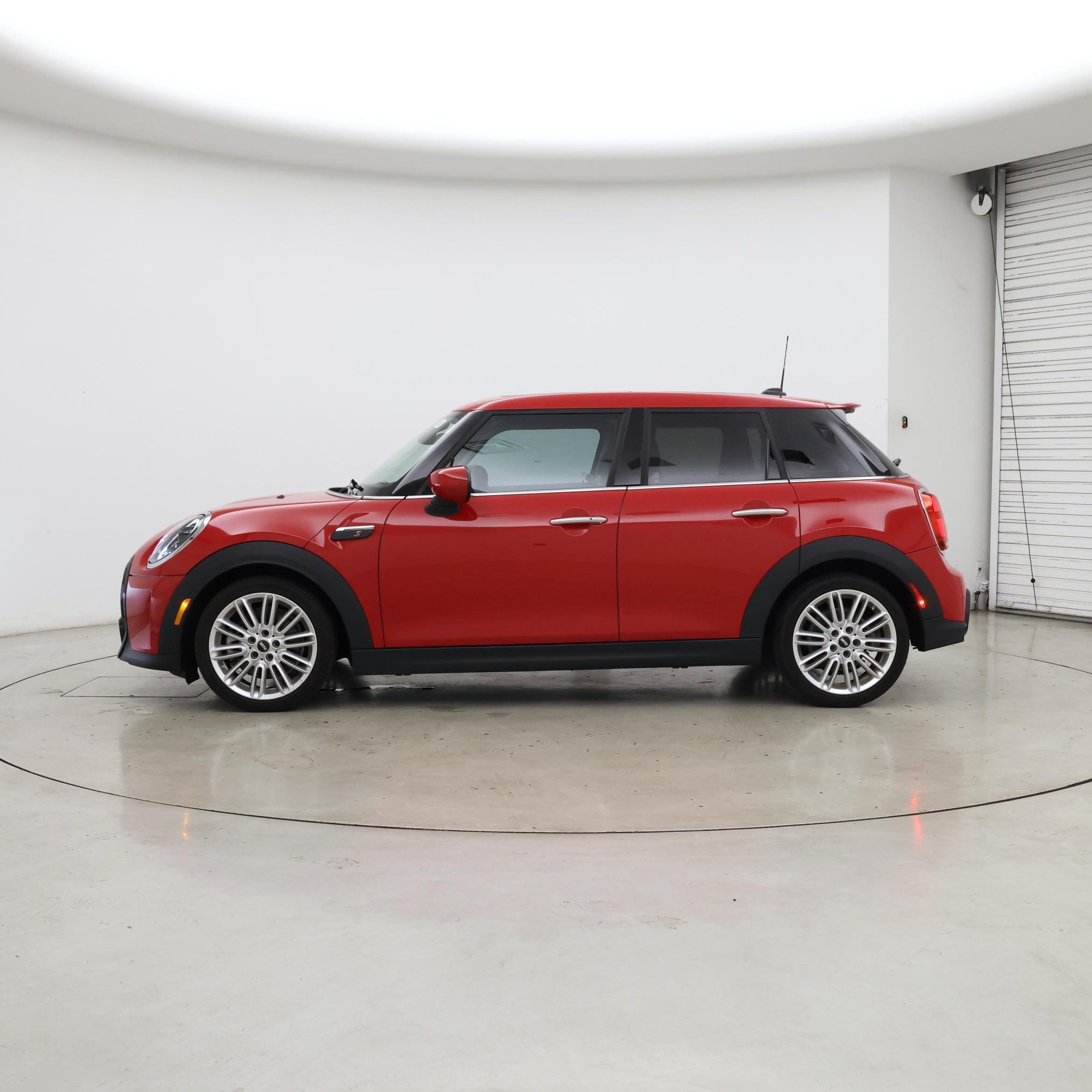Thumbnail: 2023 MINI Cooper Hardtop - 3