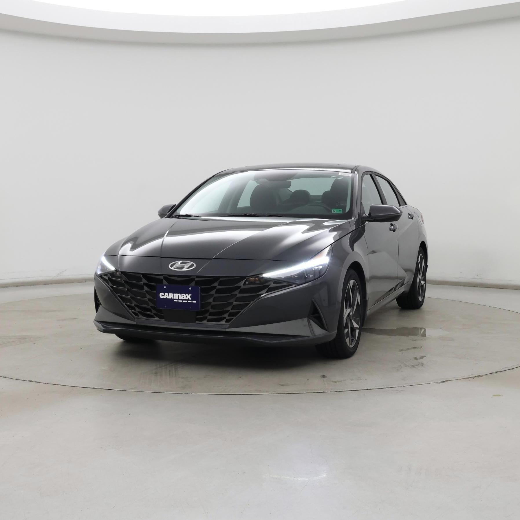 Thumbnail: 2023 Hyundai Elantra - 4