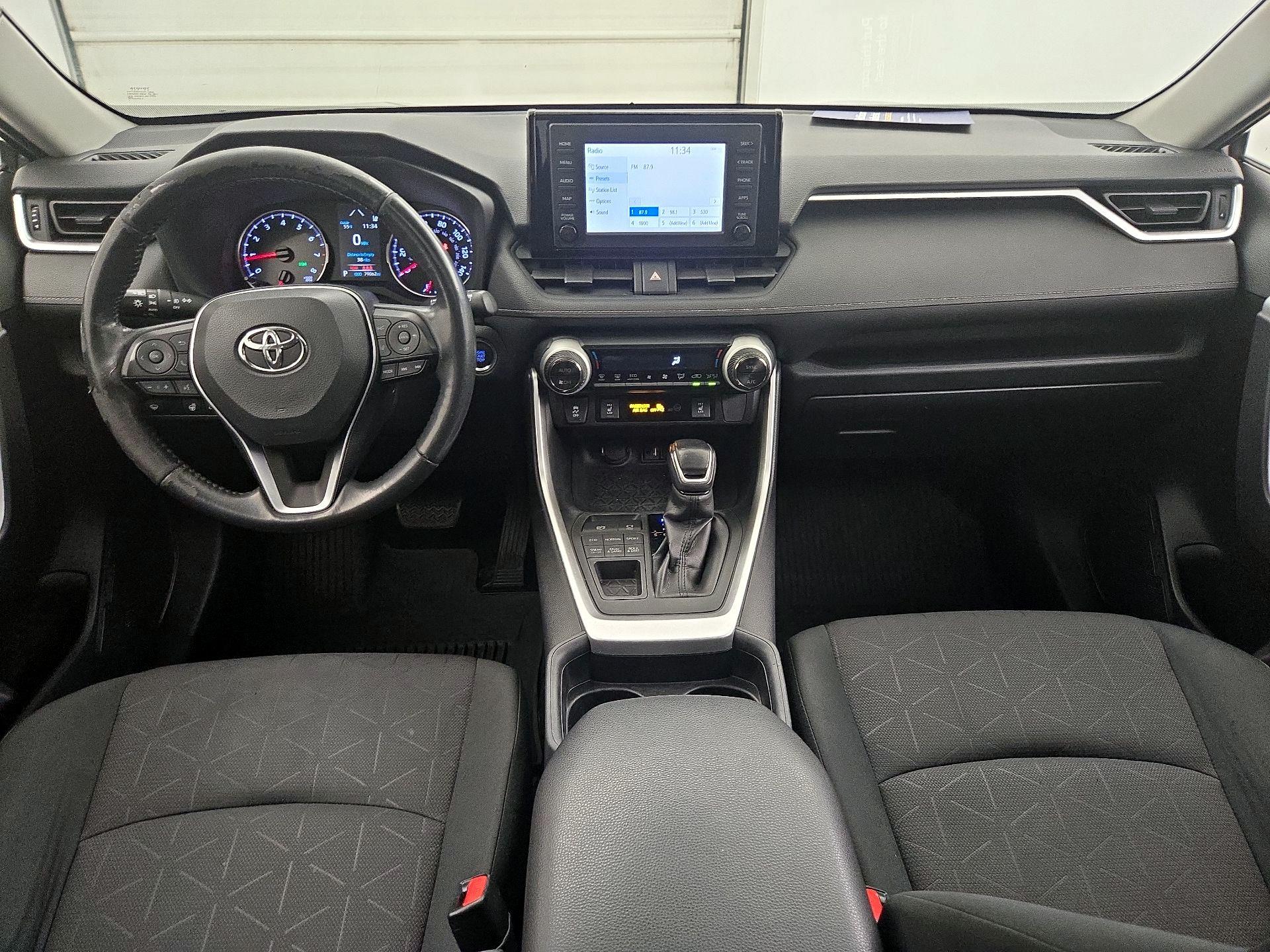 Thumbnail: 2019 Toyota RAV4 - 9
