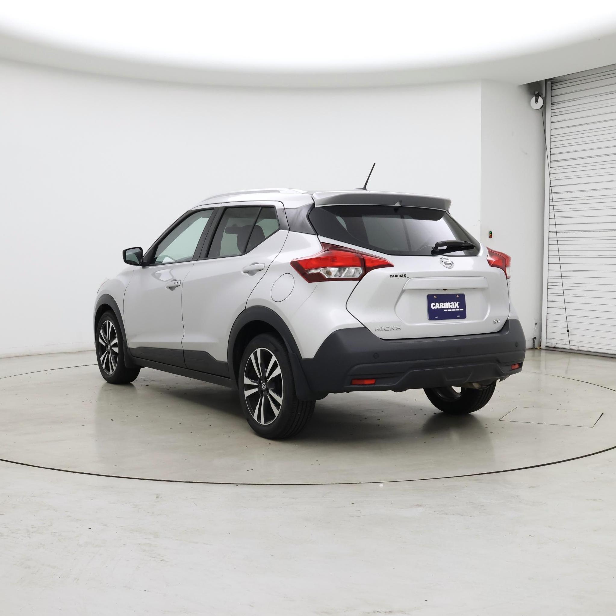 Thumbnail: 2018 Nissan Kicks - 2