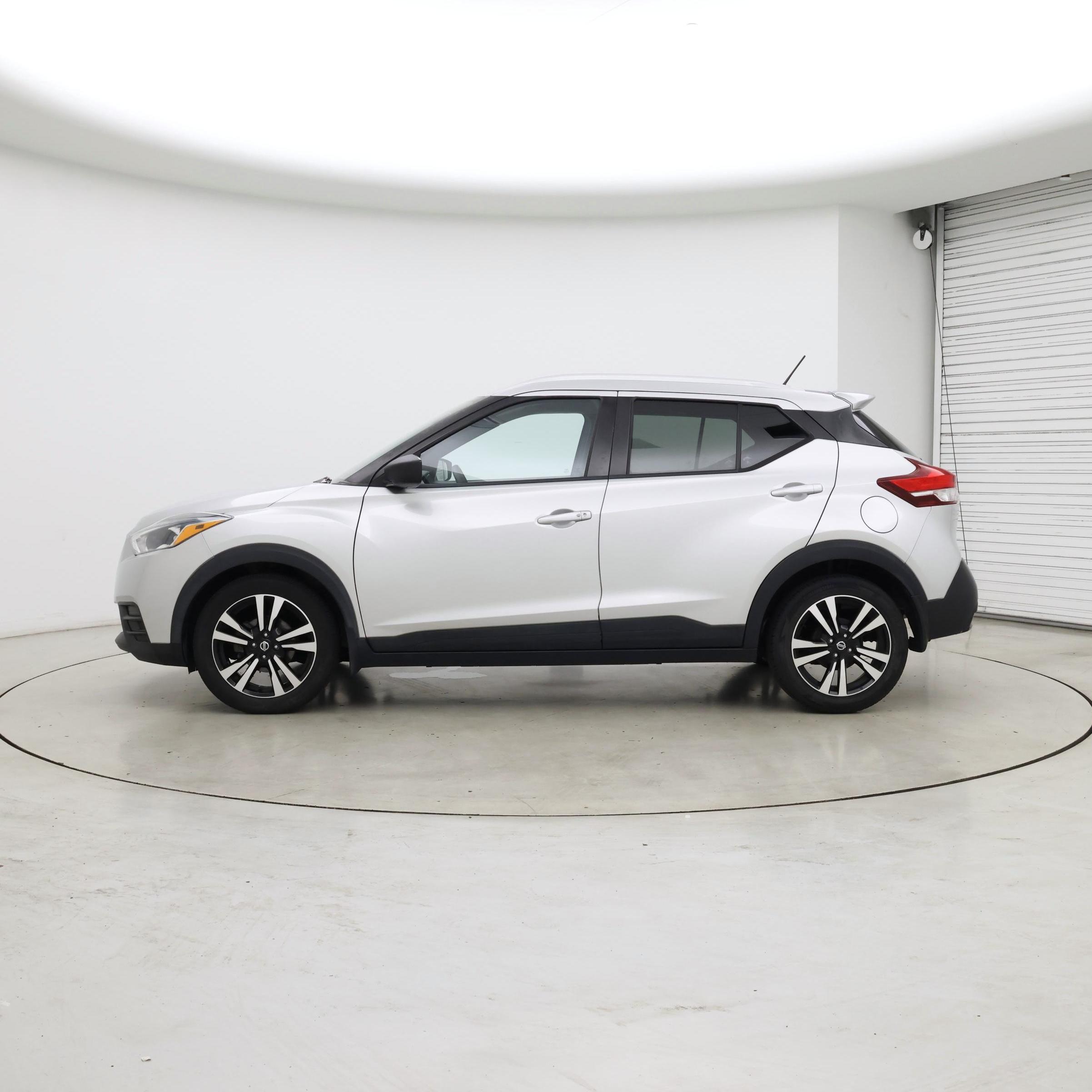 Thumbnail: 2018 Nissan Kicks - 3