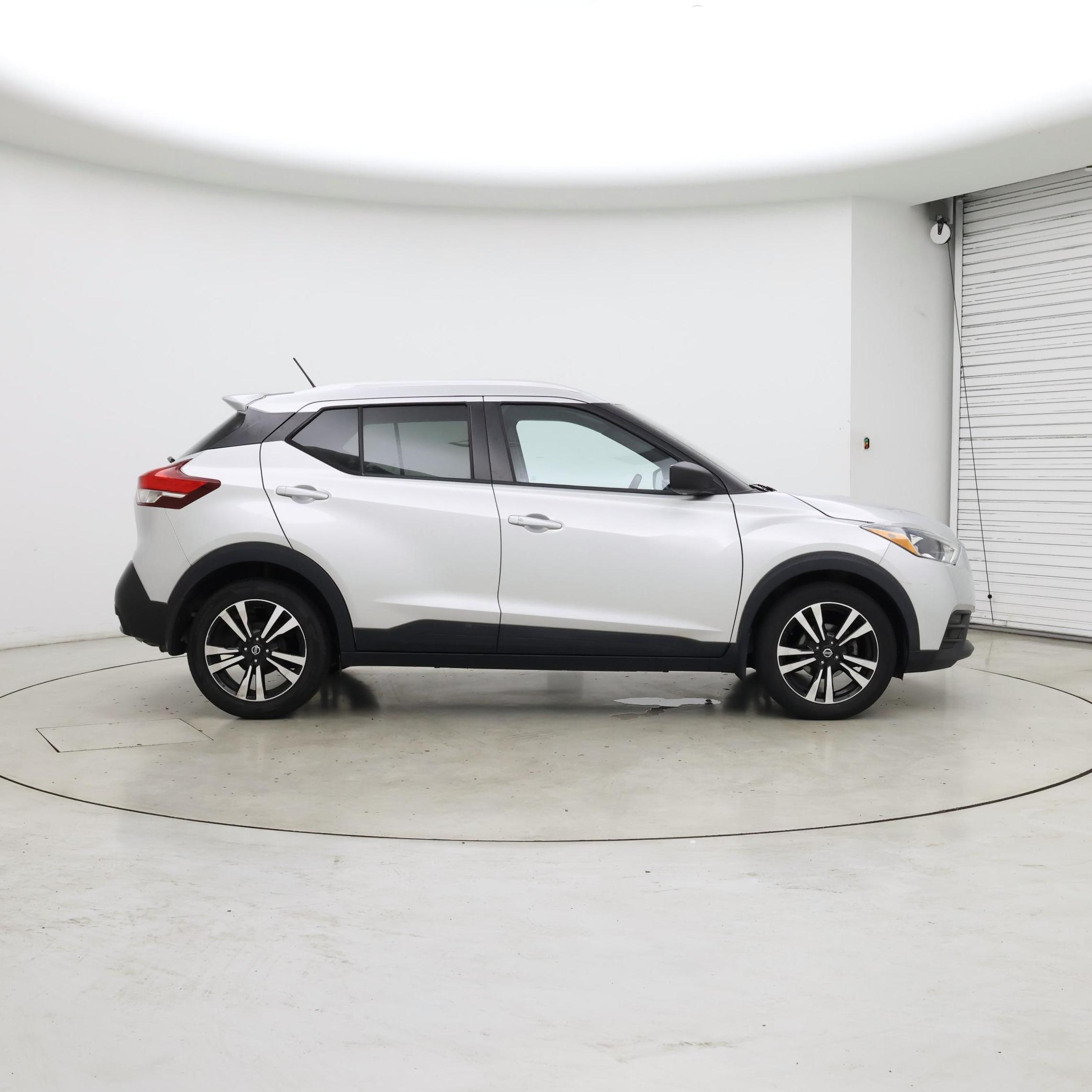 Thumbnail: 2018 Nissan Kicks - 7