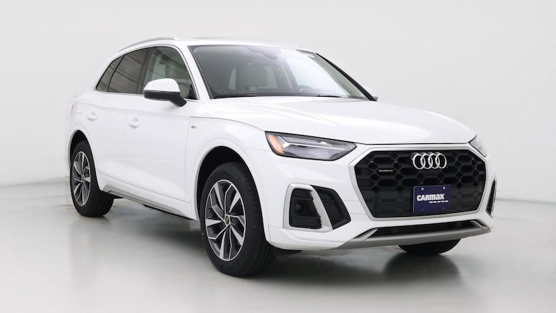 2023 Audi Q5 e Premium Plus Hero Image