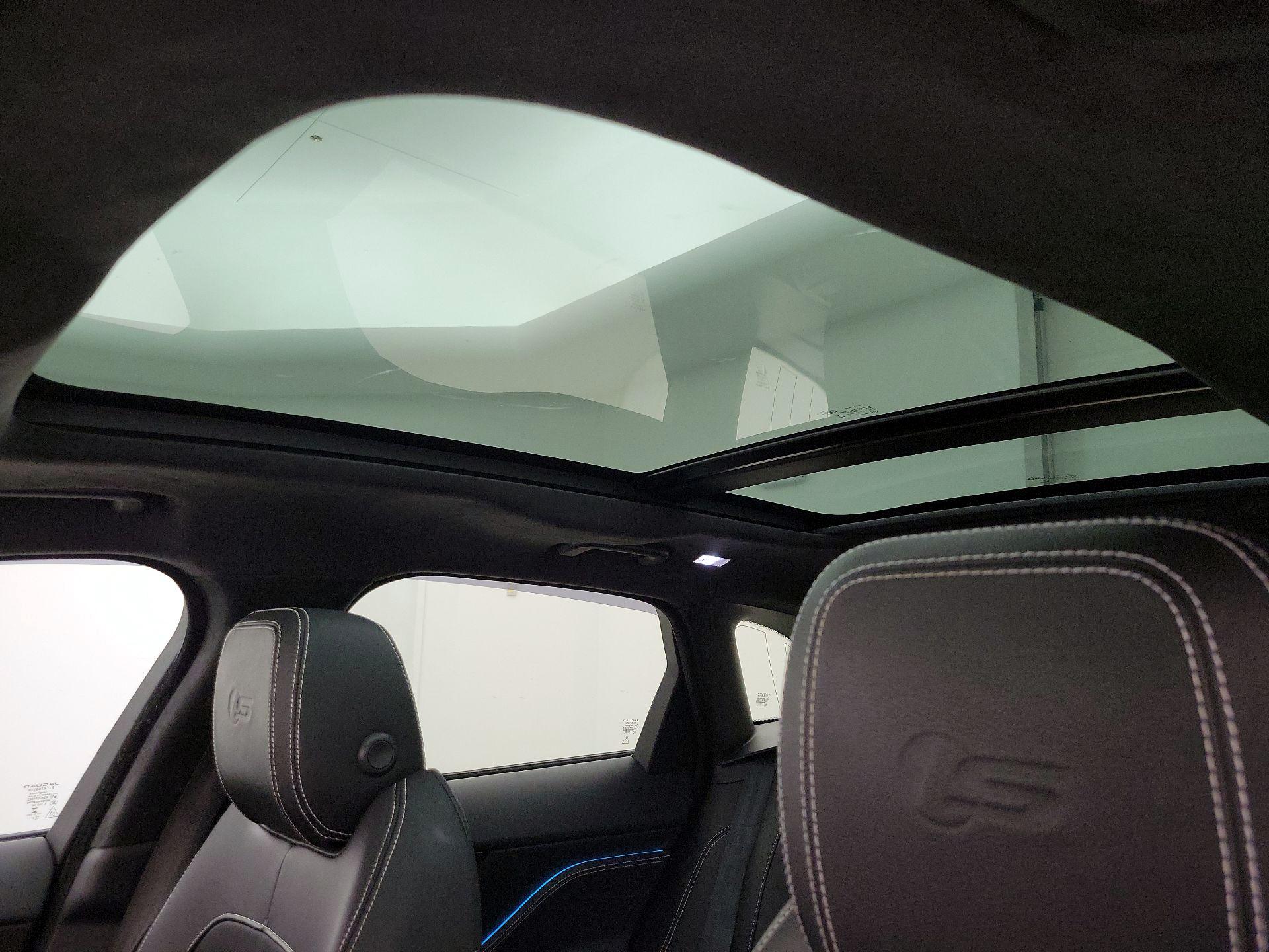 Thumbnail: 2019 Jaguar F-Pace - 20