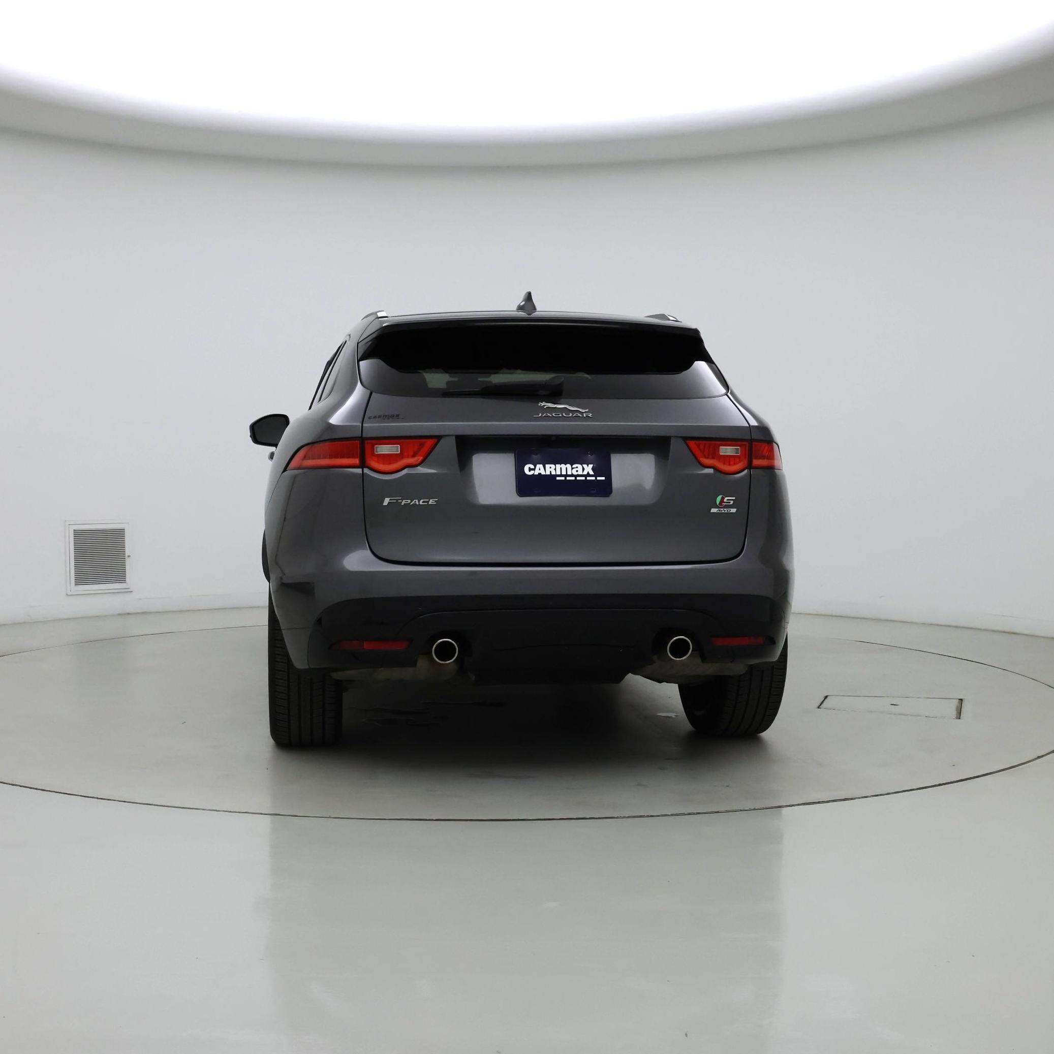 Thumbnail: 2019 Jaguar F-Pace - 6