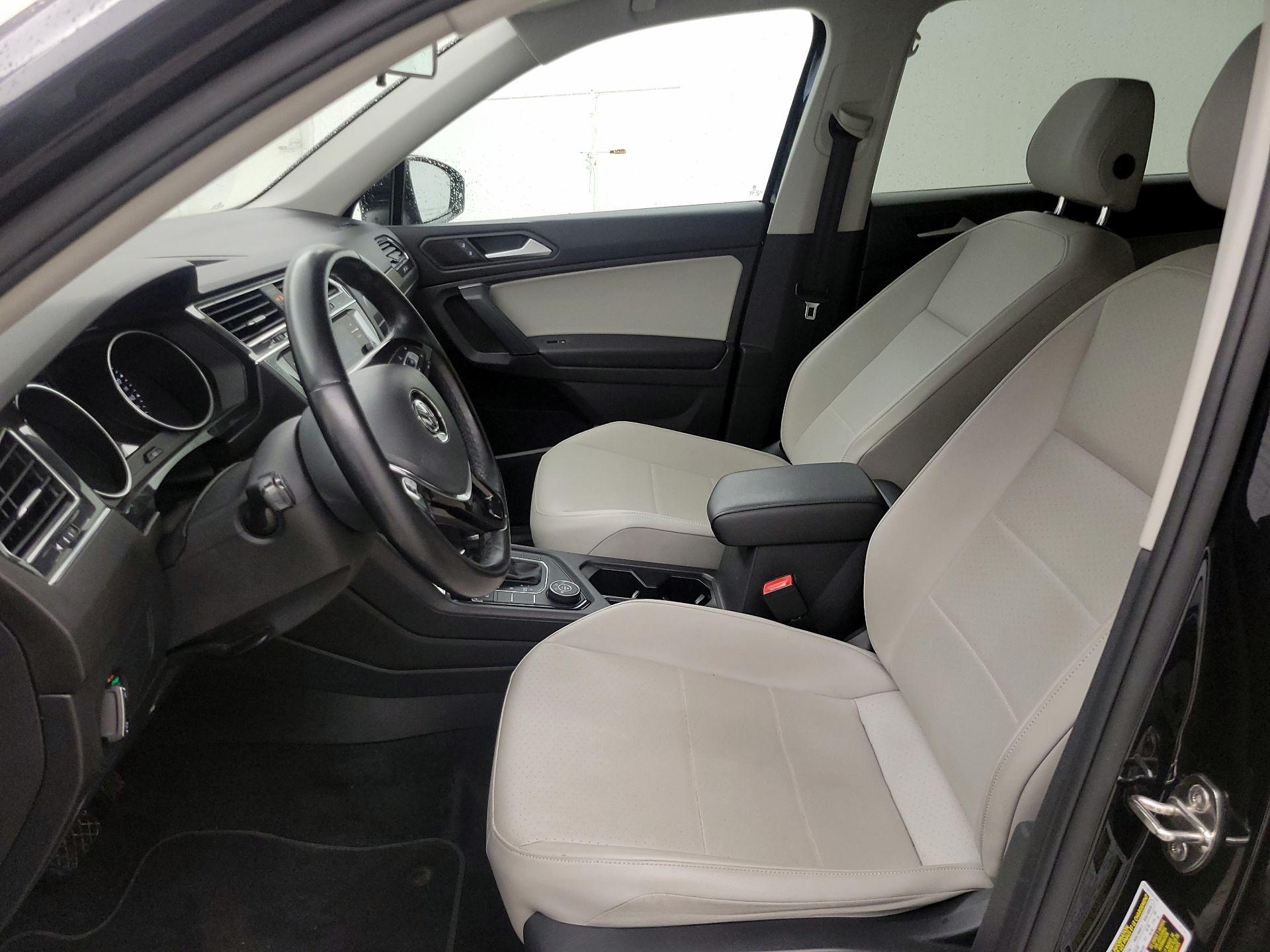 Thumbnail: 2019 Volkswagen Tiguan - 11