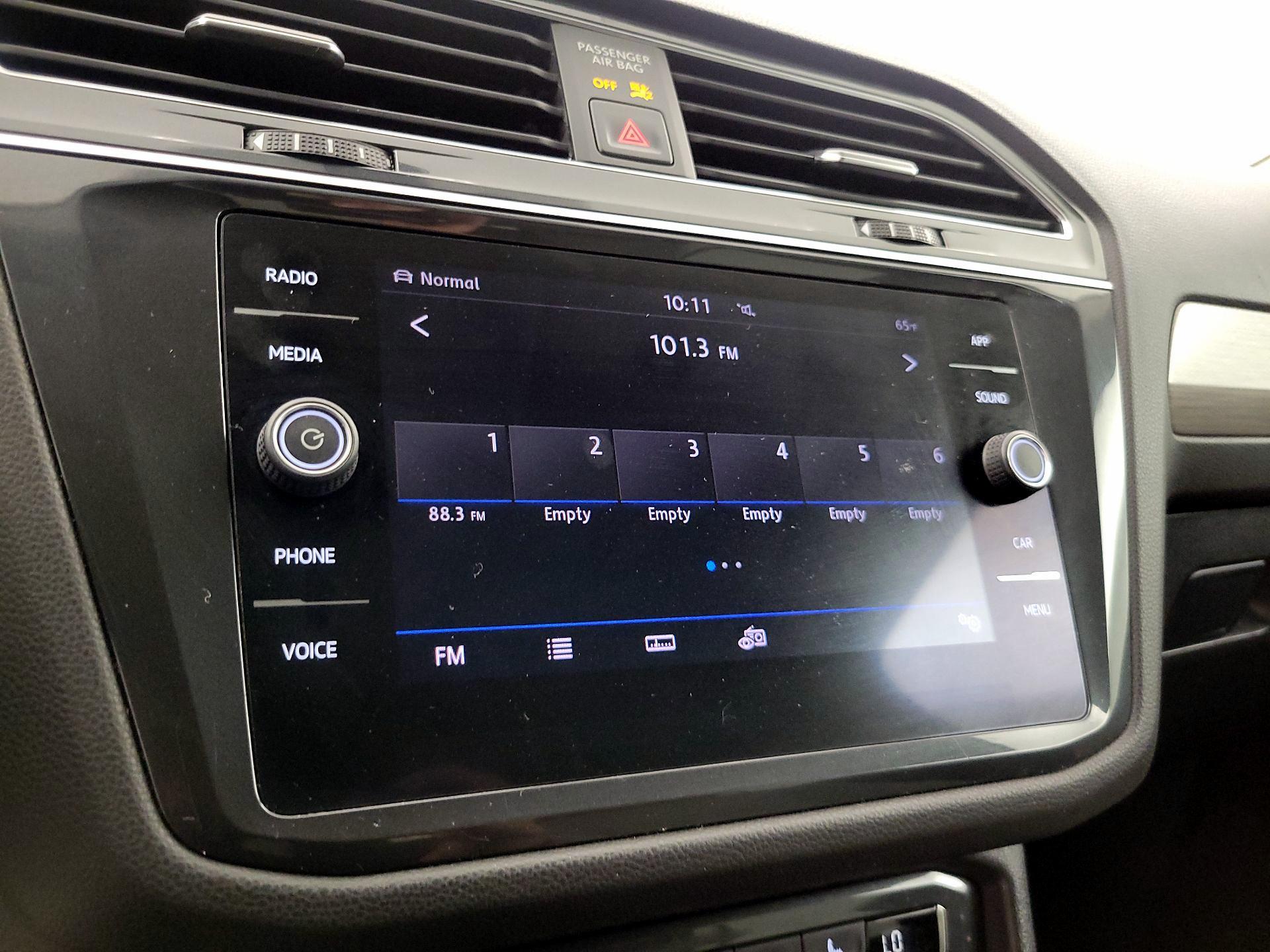 Thumbnail: 2019 Volkswagen Tiguan - 15