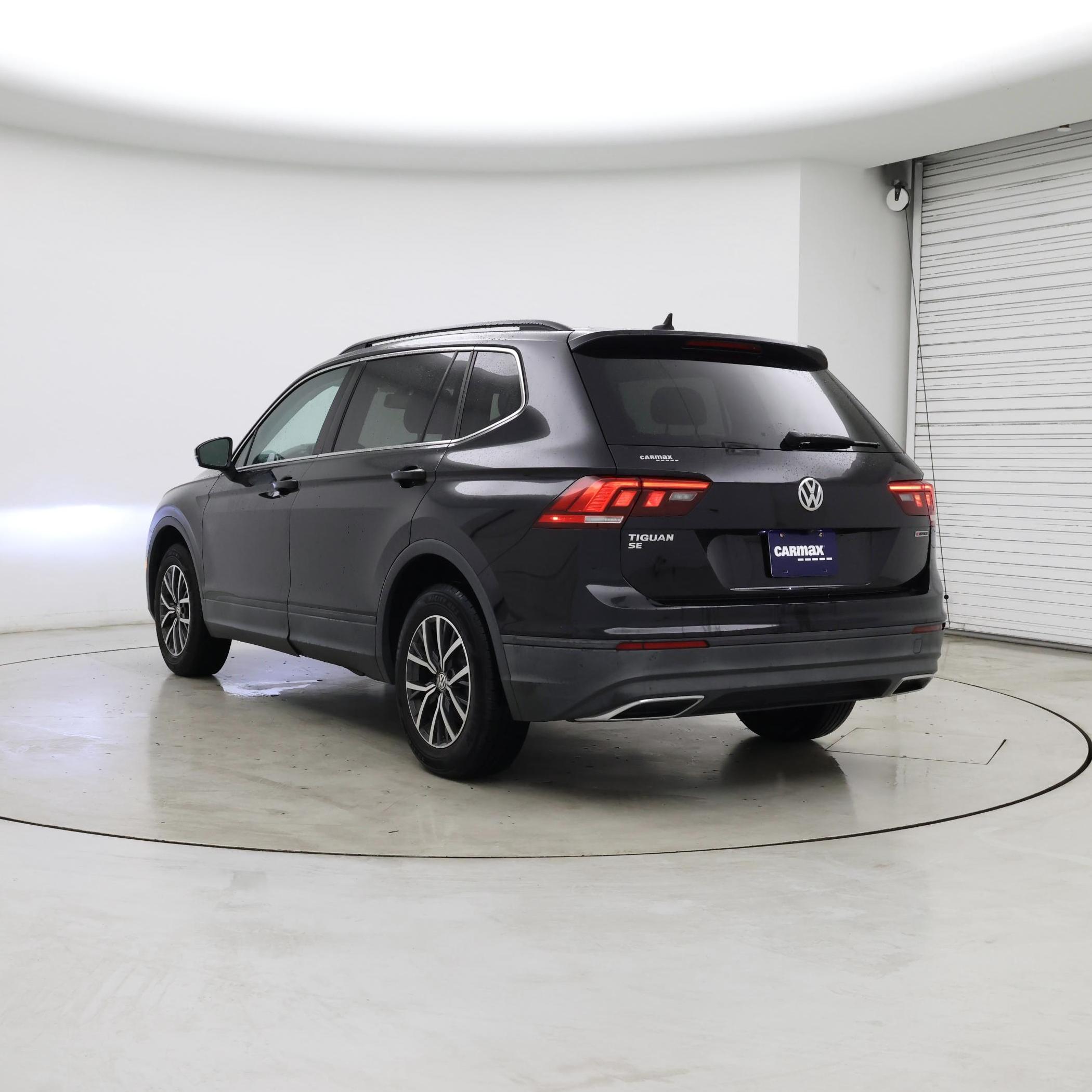 Thumbnail: 2019 Volkswagen Tiguan - 2