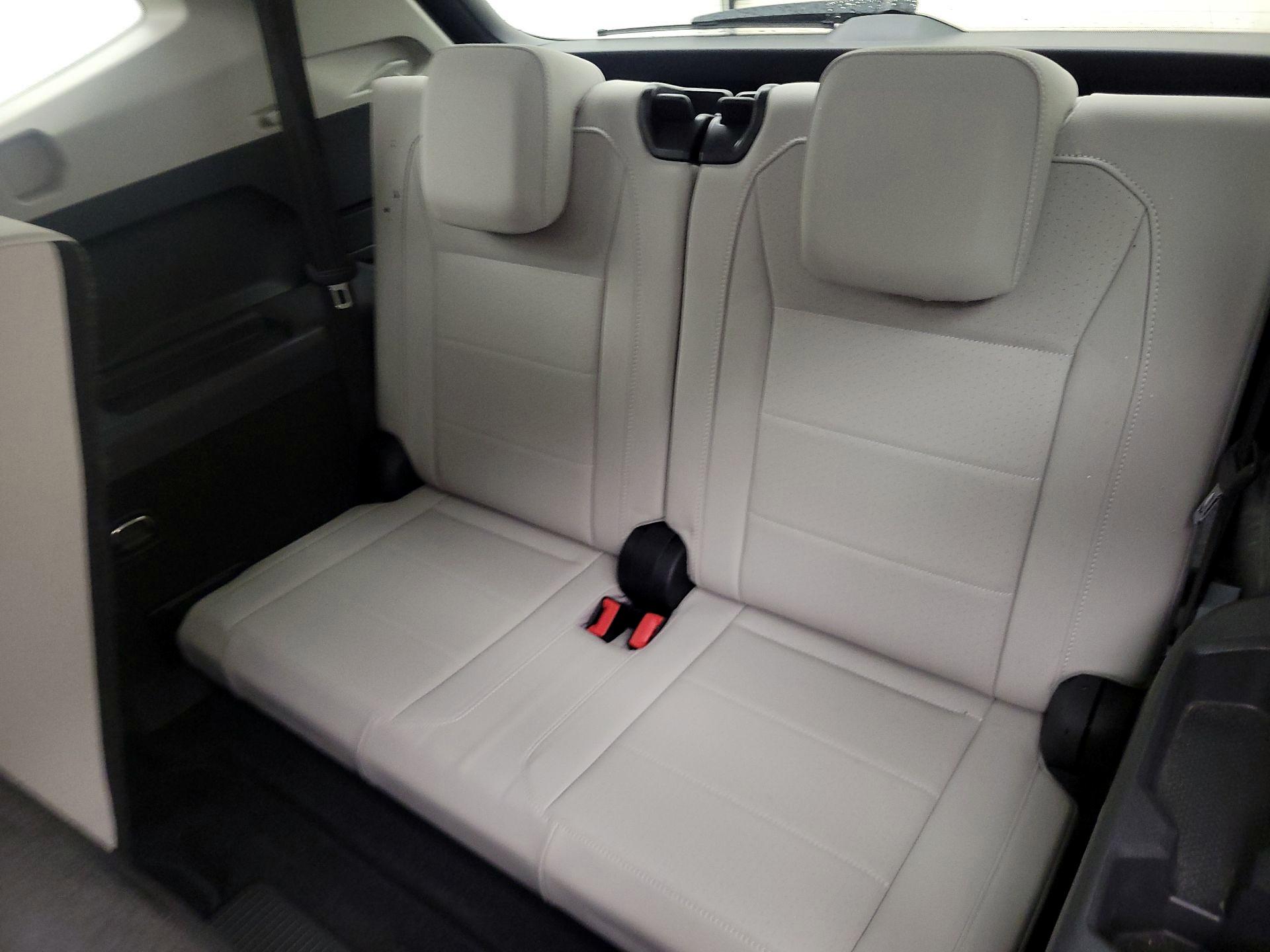 Thumbnail: 2019 Volkswagen Tiguan - 20