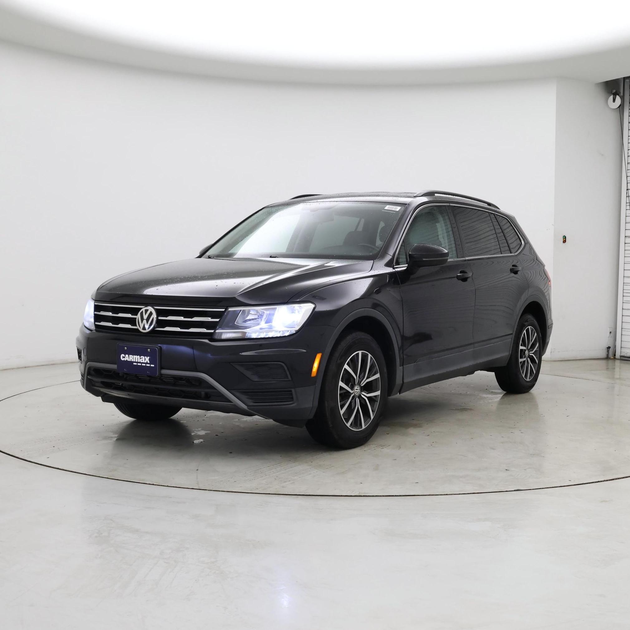 Thumbnail: 2019 Volkswagen Tiguan - 4