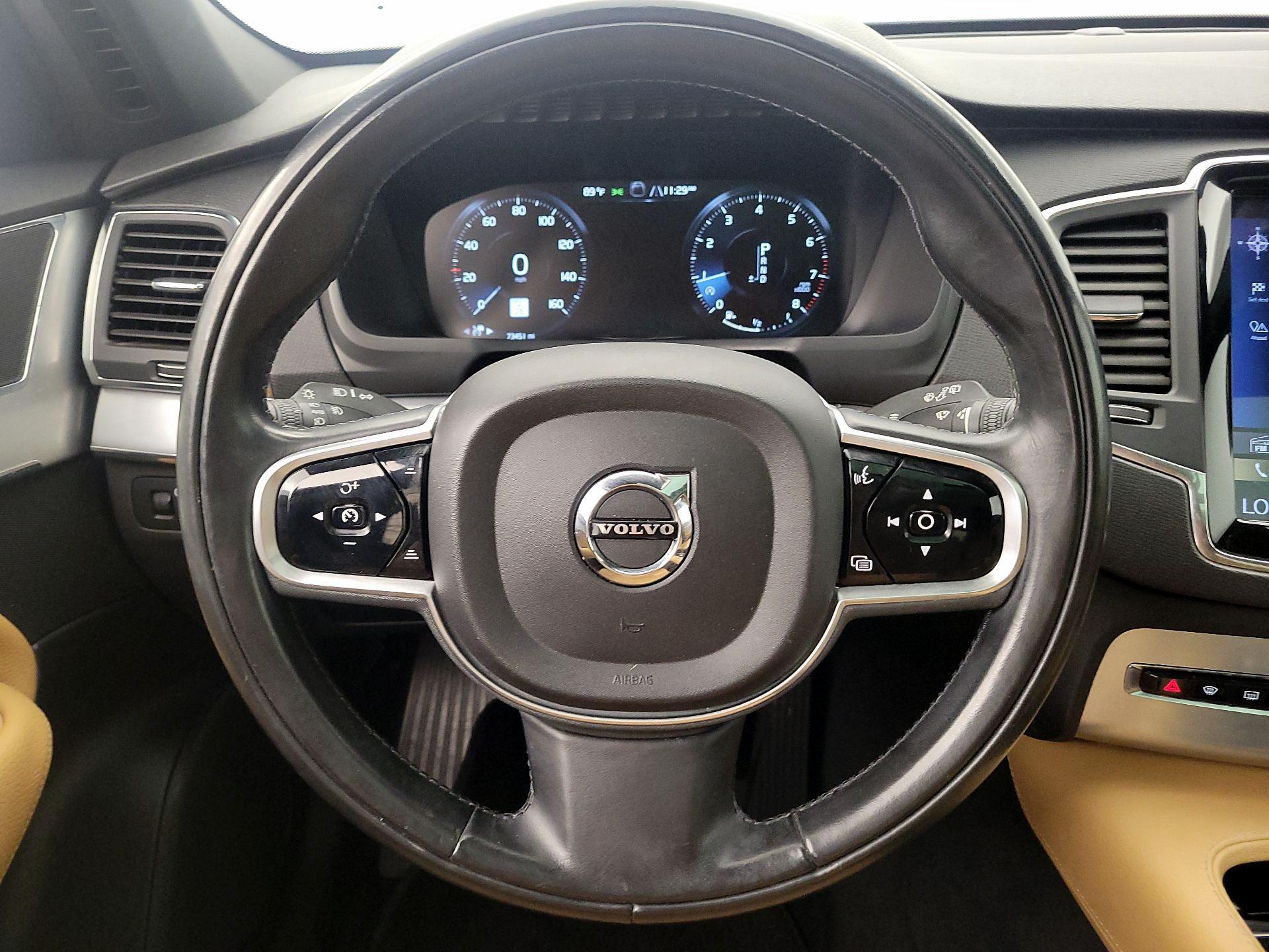 Thumbnail: 2018 Volvo XC90 - 10