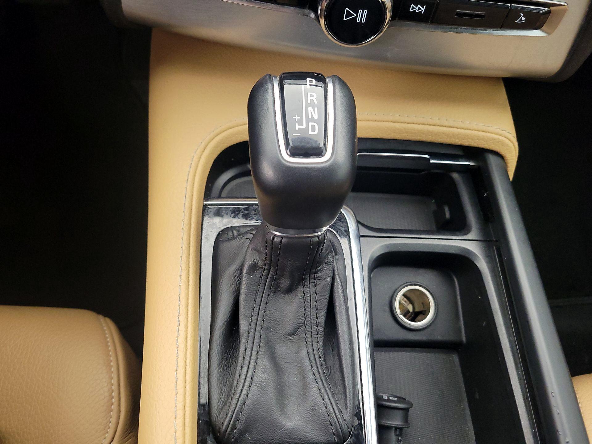 Thumbnail: 2018 Volvo XC90 - 18