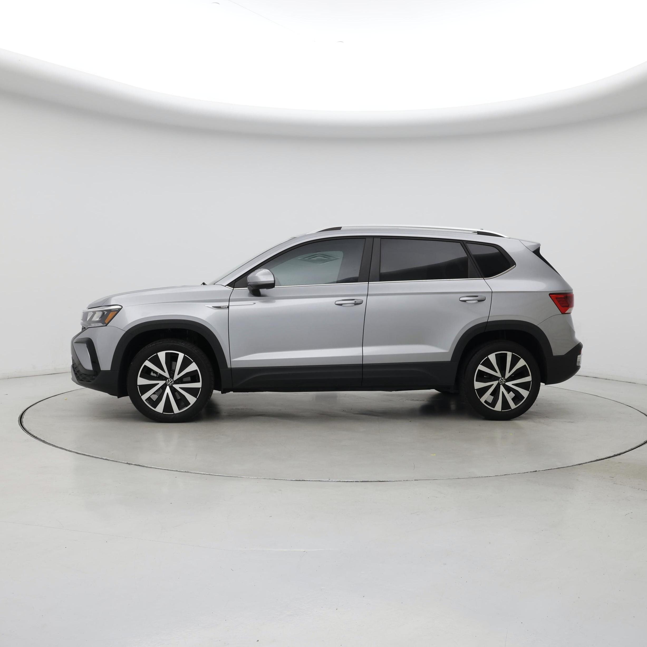 Thumbnail: 2023 Volkswagen Taos - 3