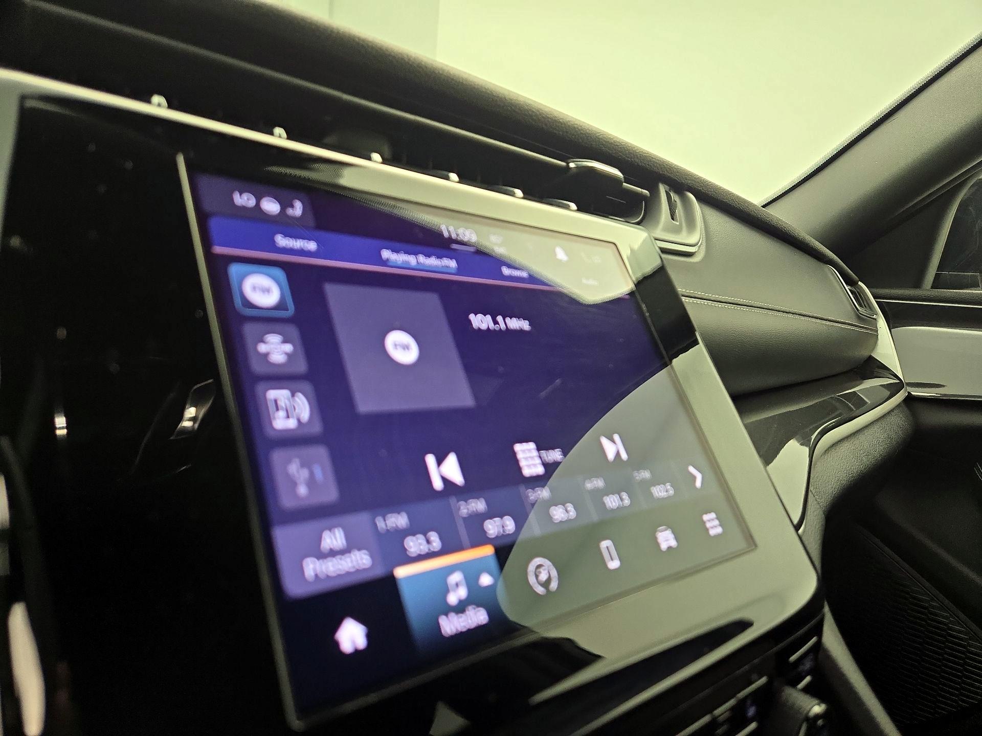 Thumbnail: 2023 Jeep Grand Cherokee - 15