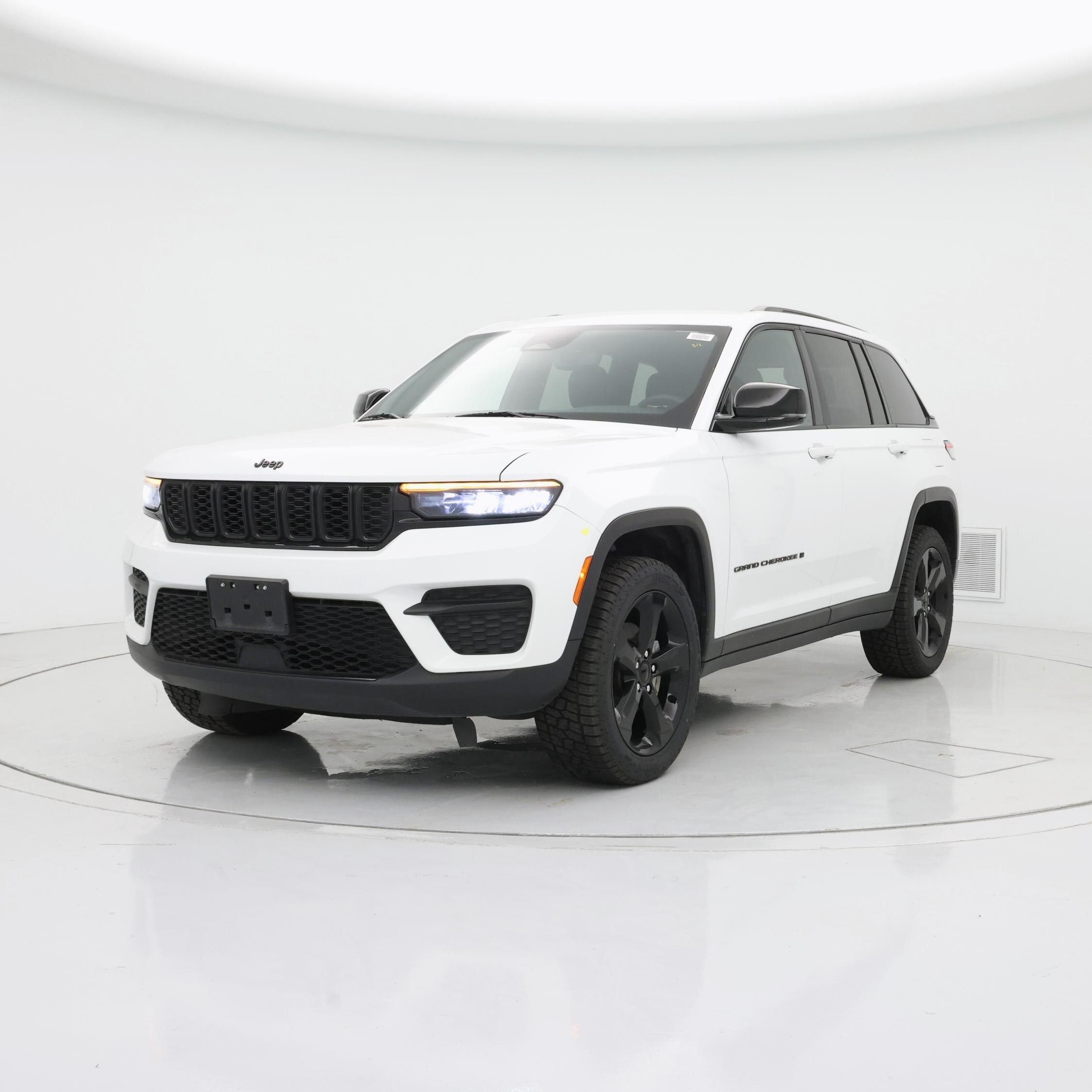 Thumbnail: 2023 Jeep Grand Cherokee - 4