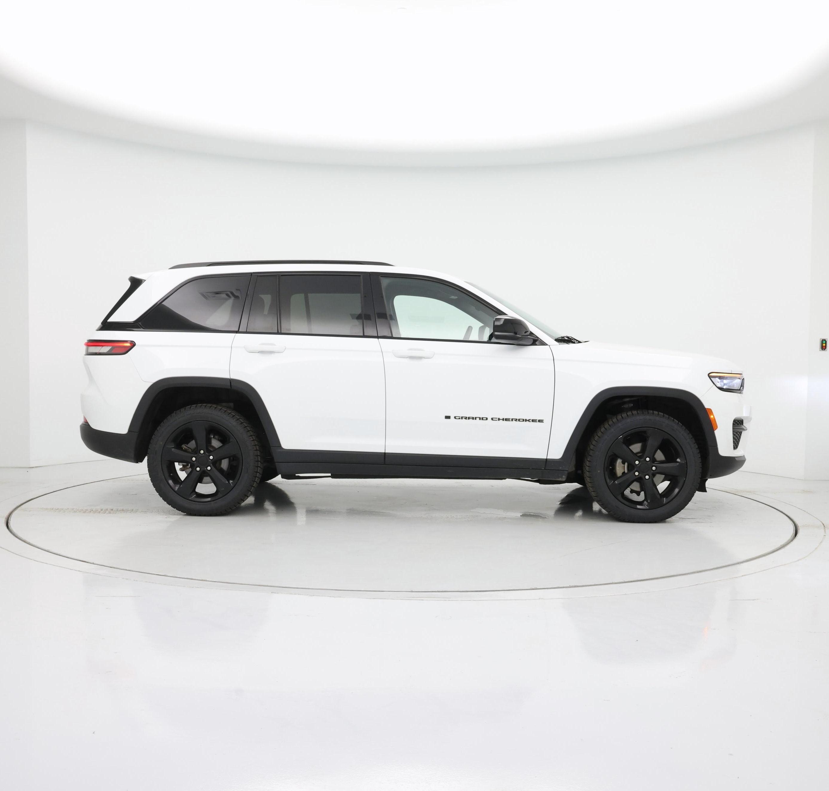 Thumbnail: 2023 Jeep Grand Cherokee - 7