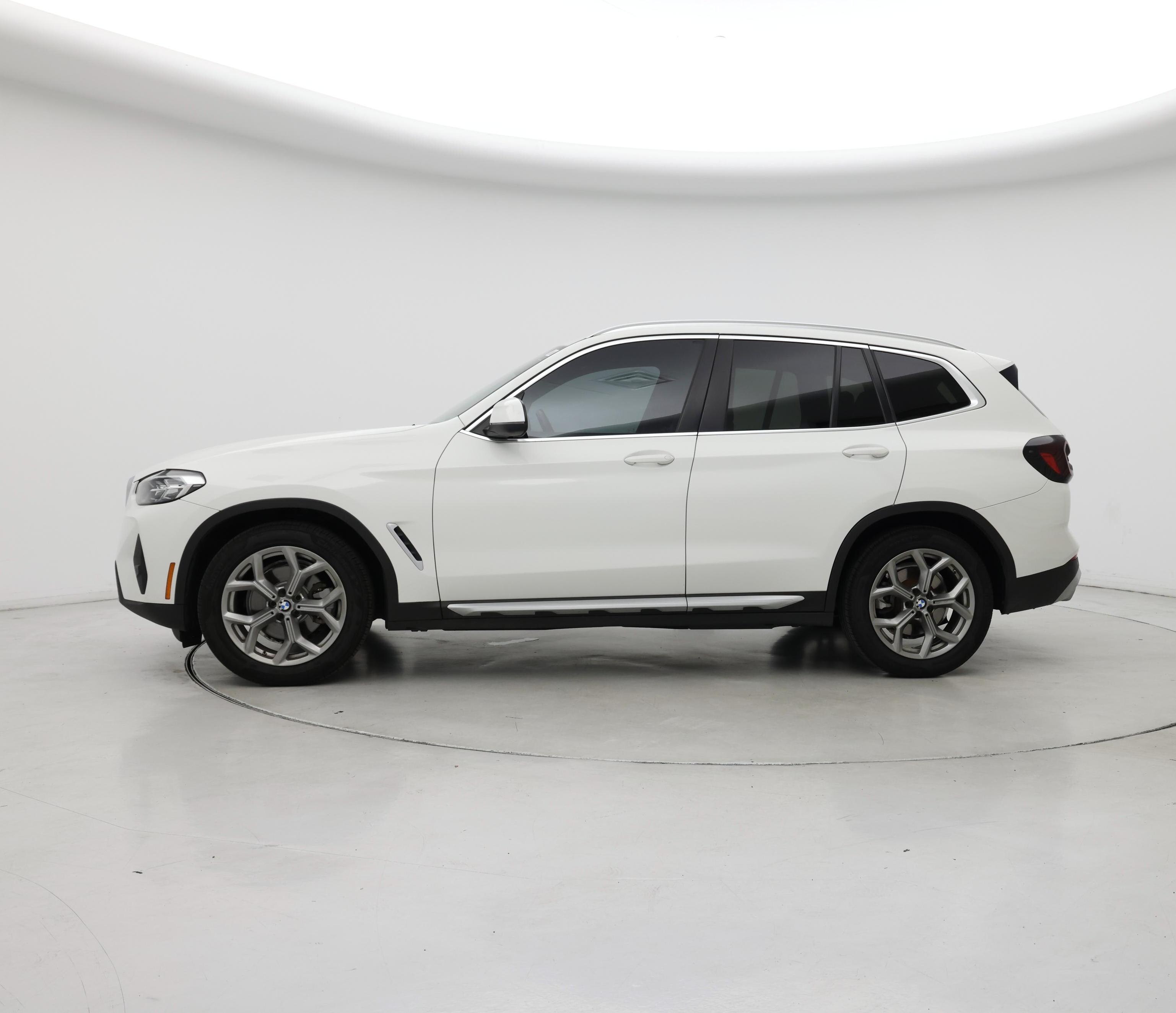 Thumbnail: 2022 BMW X3 - 3