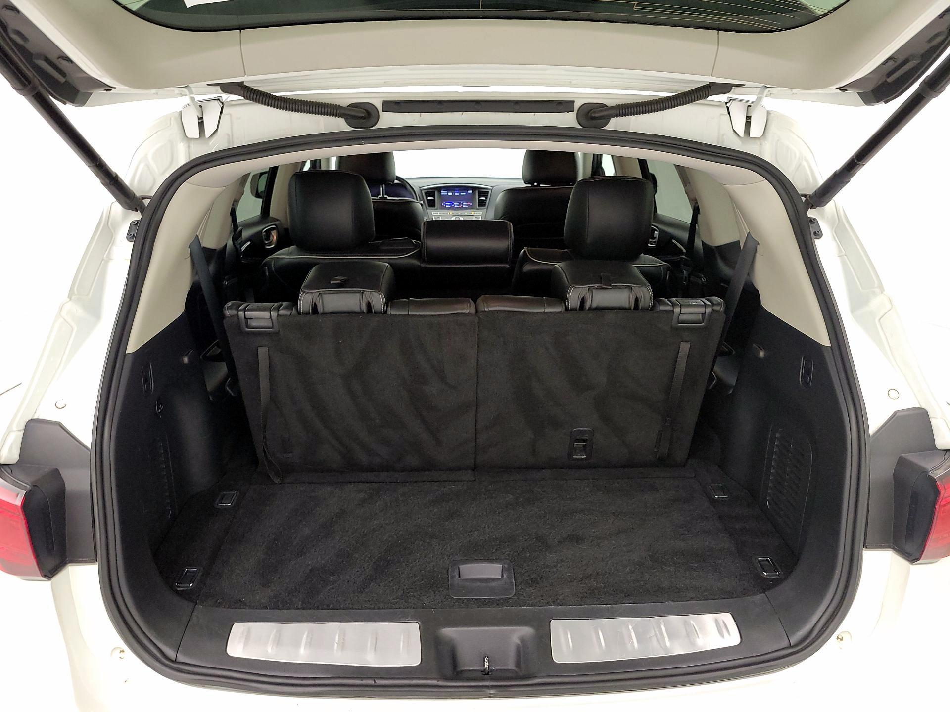 Thumbnail: 2019 INFINITI QX60 - 16