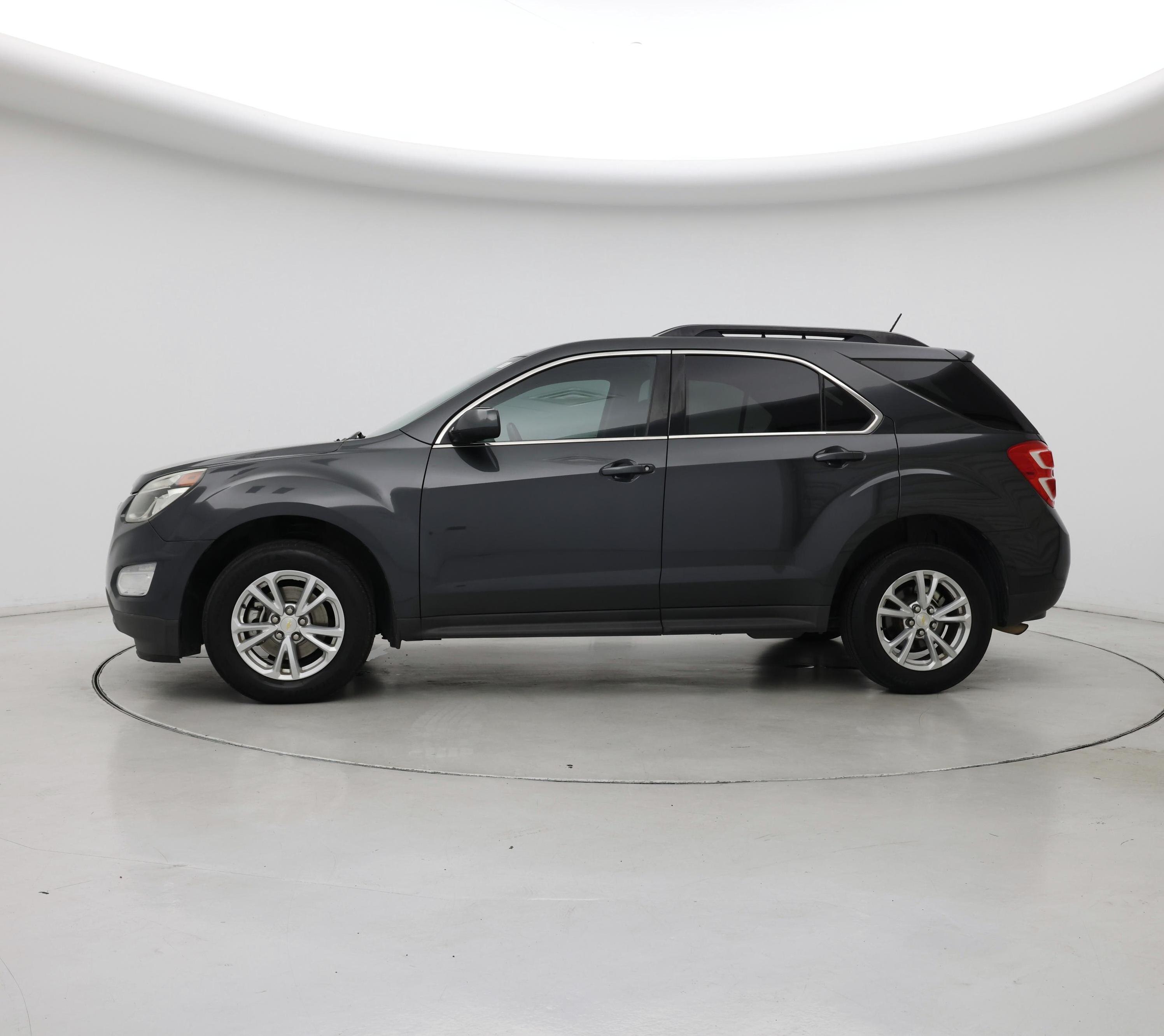 Thumbnail: 2017 Chevrolet Equinox - 3