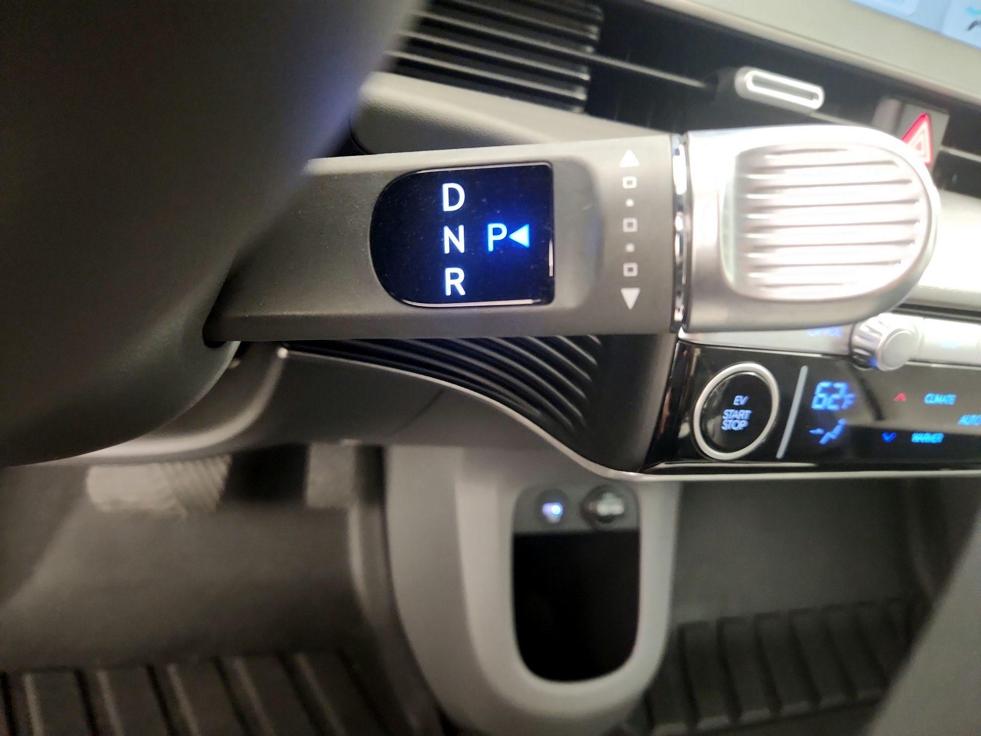 Thumbnail: 2023 Hyundai Ioniq 5 - 18