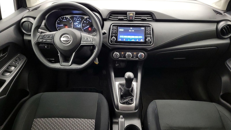 2024 Nissan Versa S 9