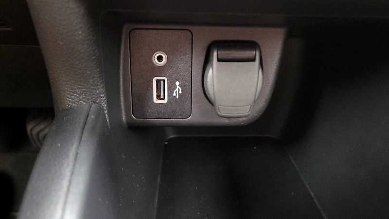 2024 Nissan Versa S 18