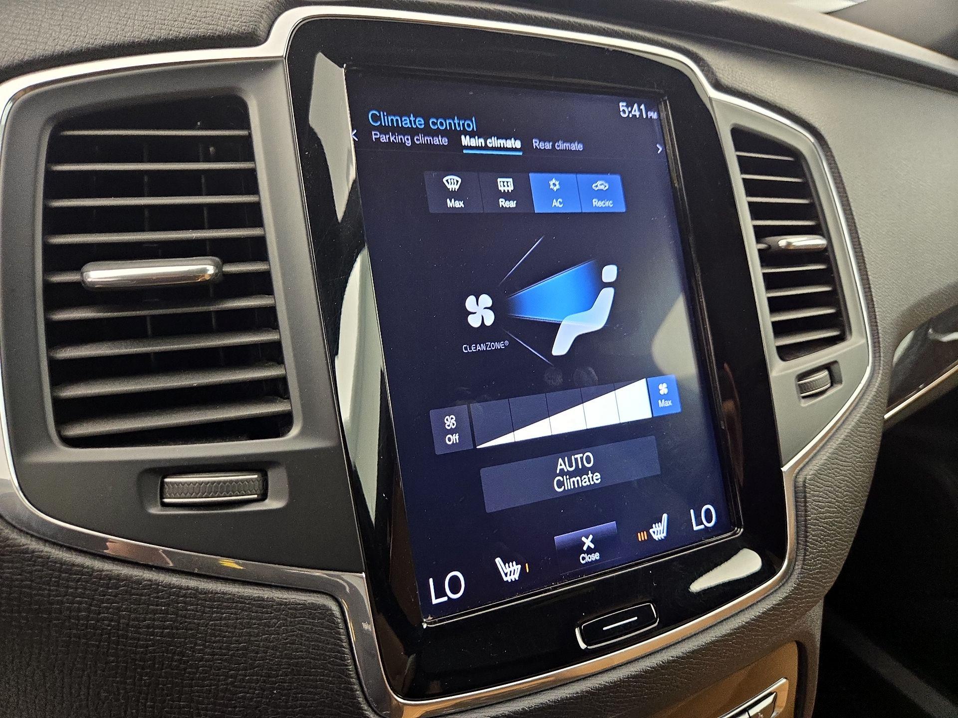 Thumbnail: 2019 Volvo XC90 - 16