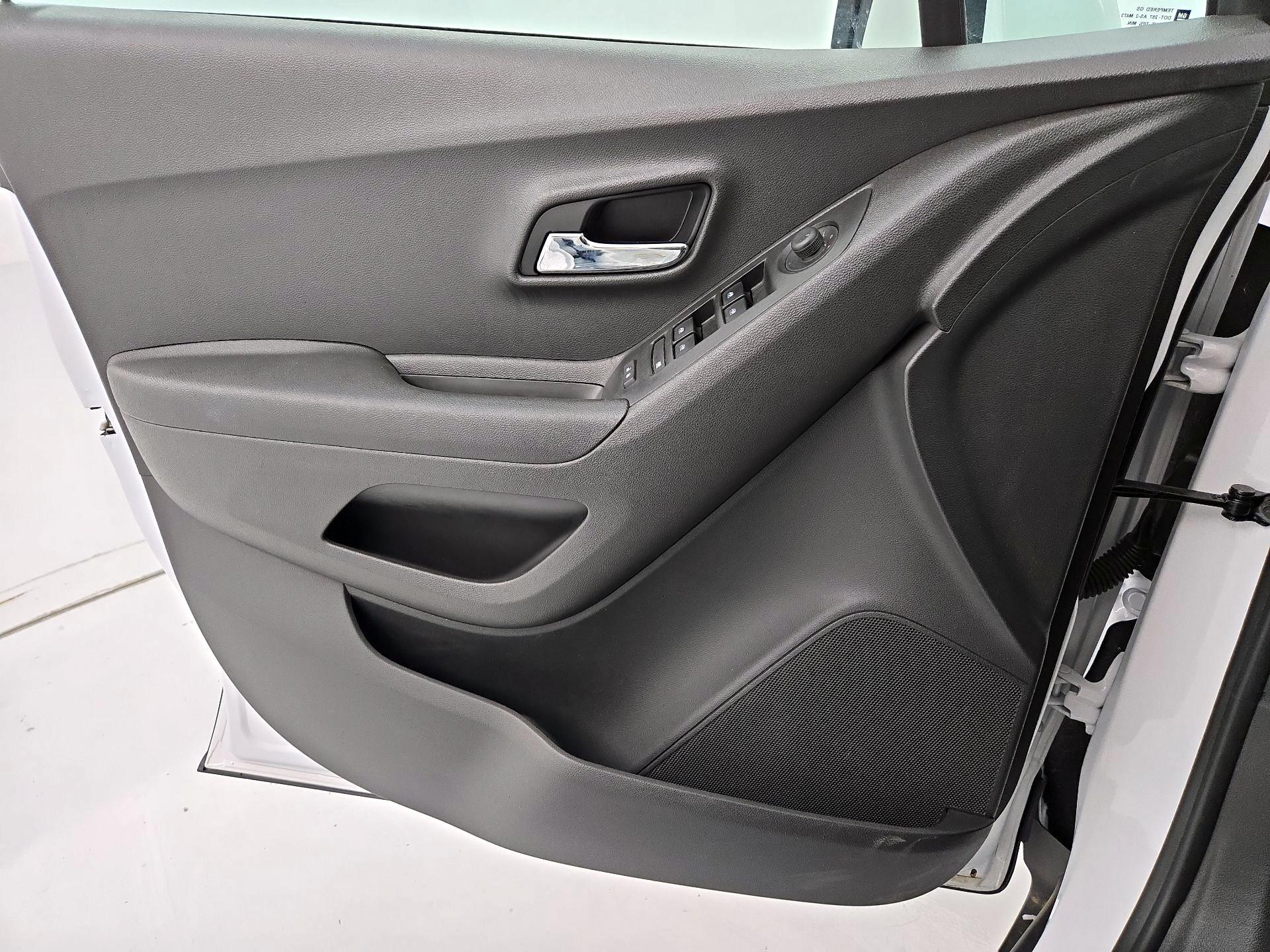 Thumbnail: 2020 Chevrolet Trax - 12